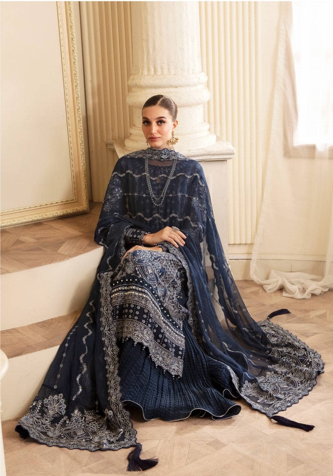 img_gulaal_embroidered_chiffon_awwal_boutique