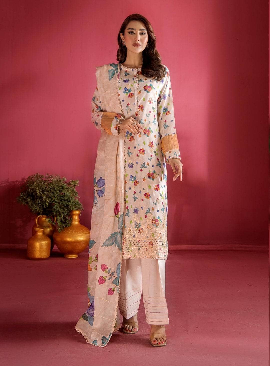 img_guljee_evelyn_awwal_boutique