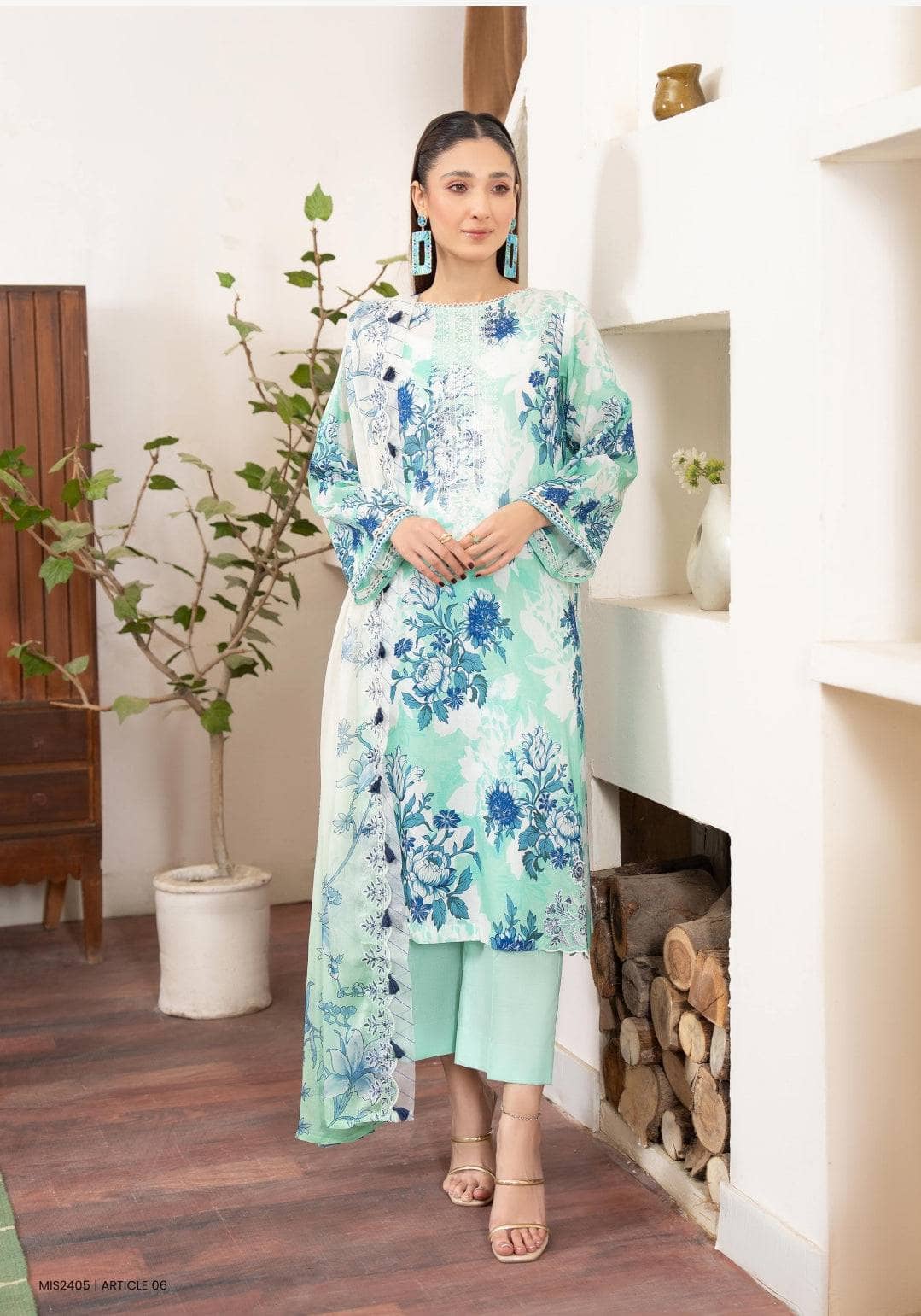 img_guljee_mishaal_lawn_awwal_boutique