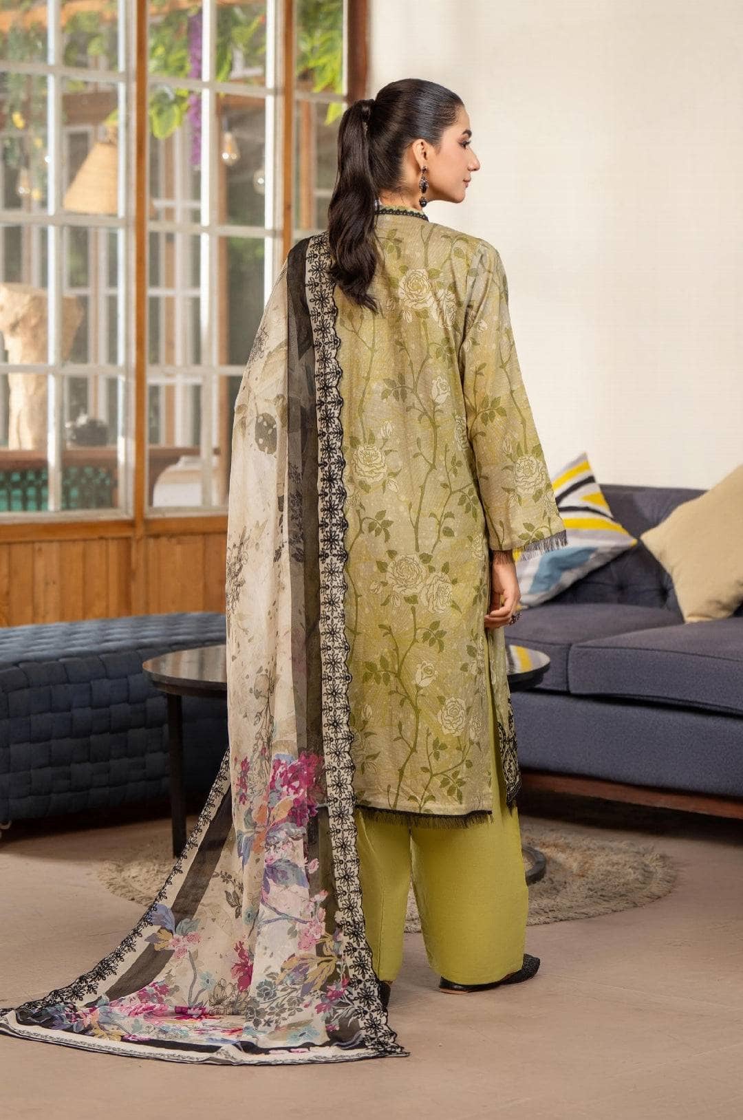 img_guljee_jad_lawn_awwal_boutique