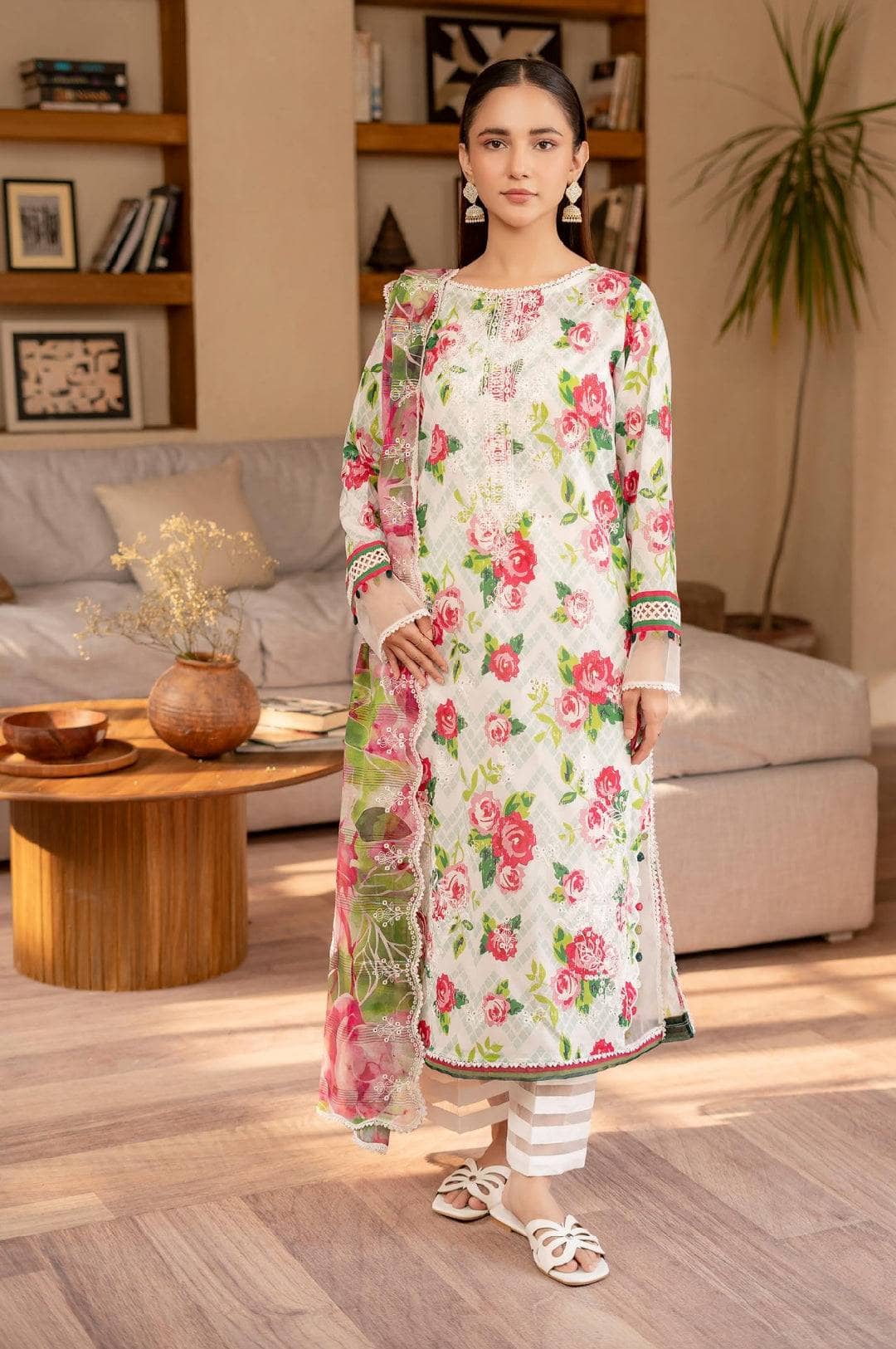 img_guljee_rang_e_haya_awwal_boutique