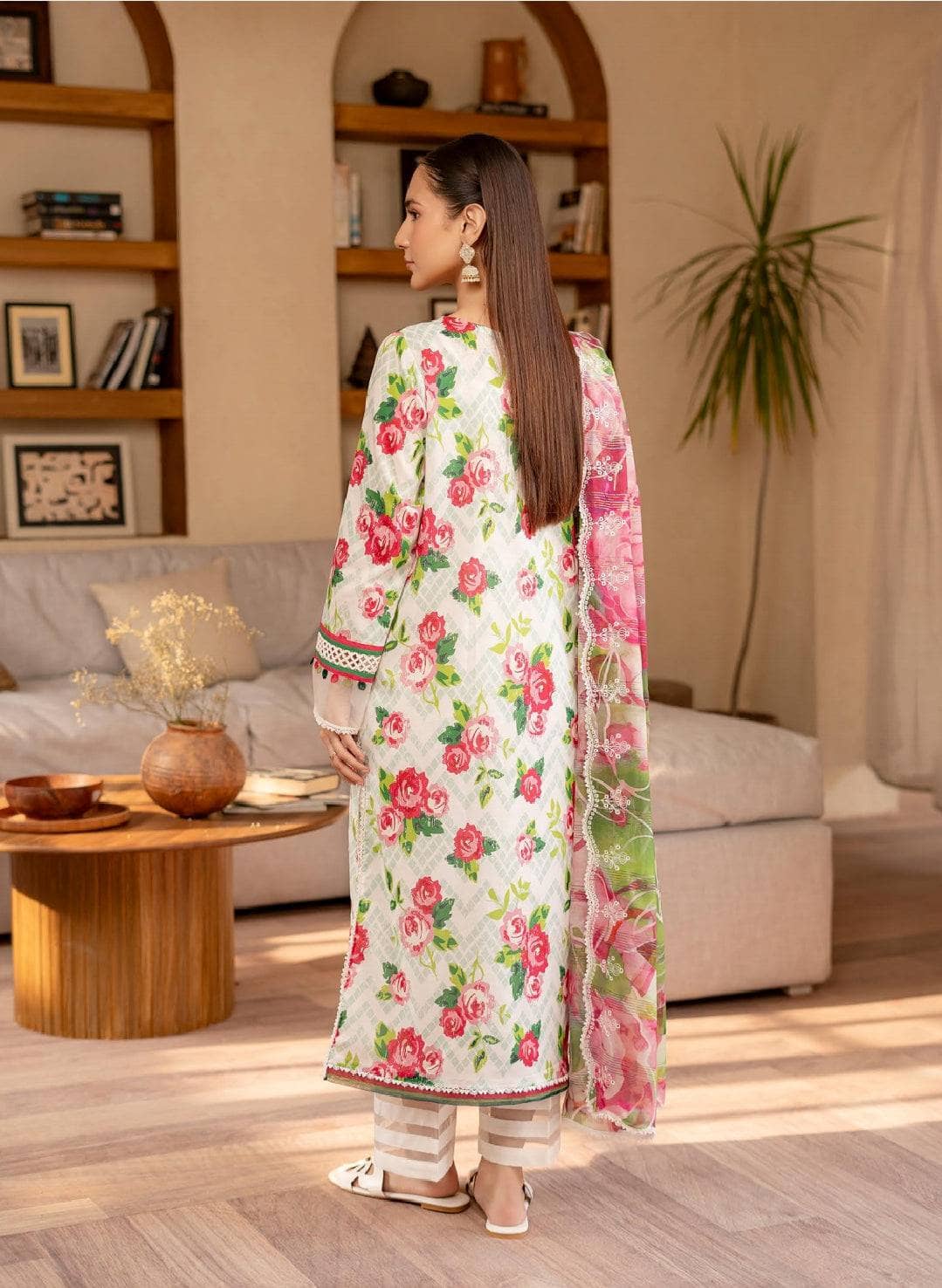 img_guljee_rang_e_haya_awwal_boutique