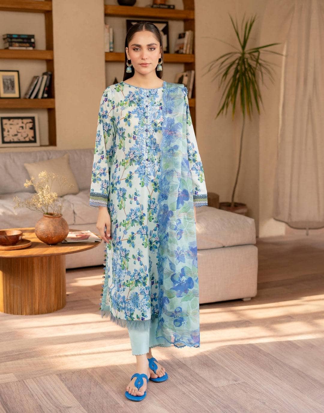 img_guljee_rang_e_haya_awwal_boutique