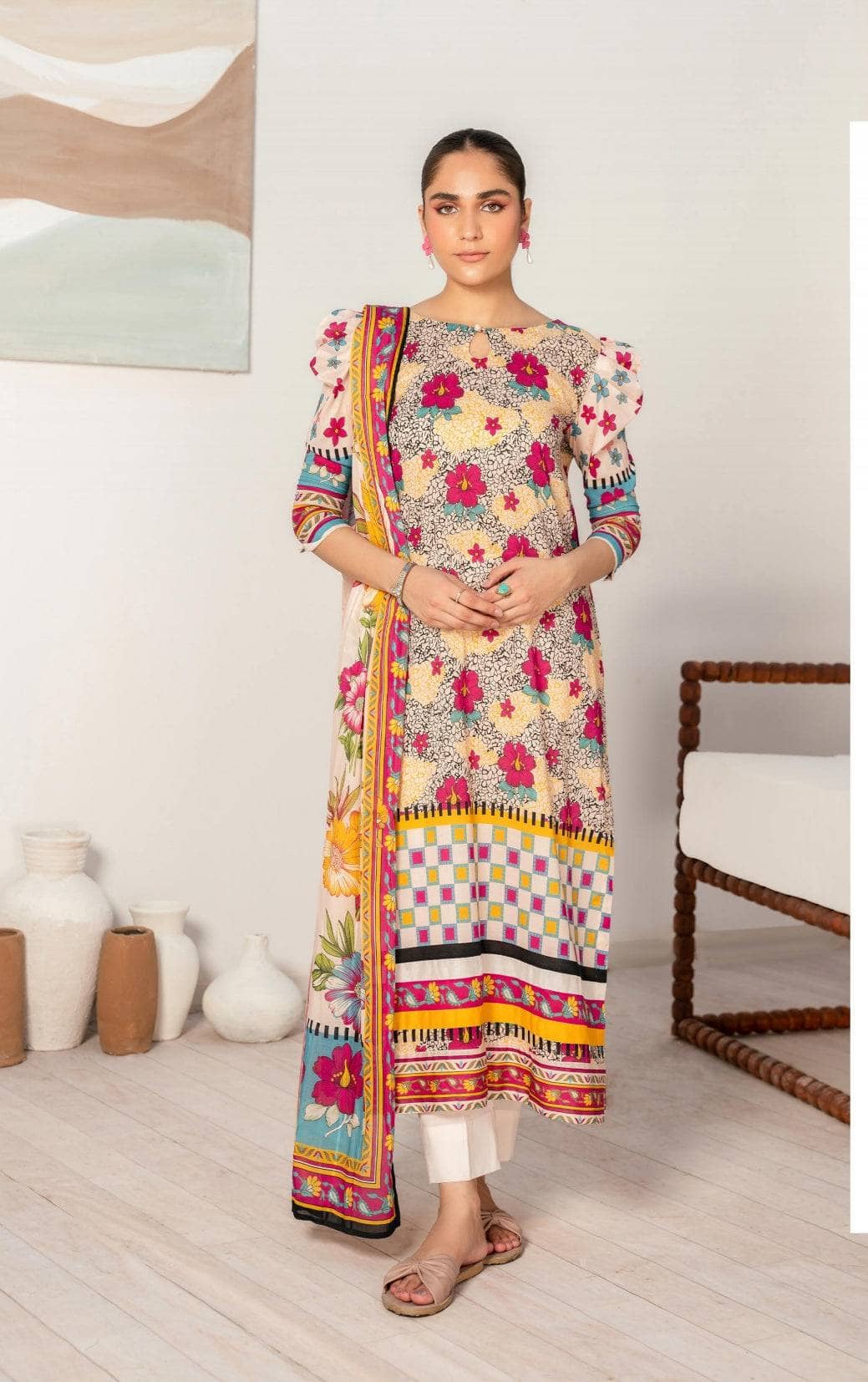 img_guljee_tulip_trails_awwal_boutique