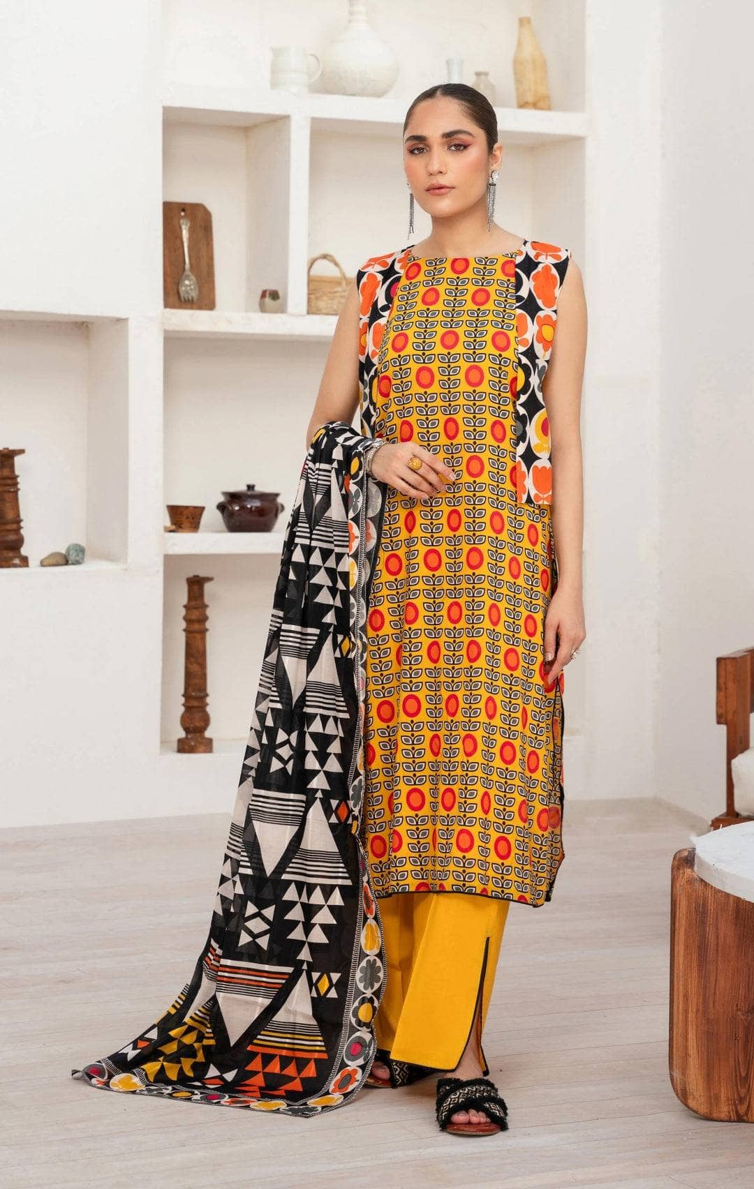 img_guljee_tulip_trails_awwal_boutique