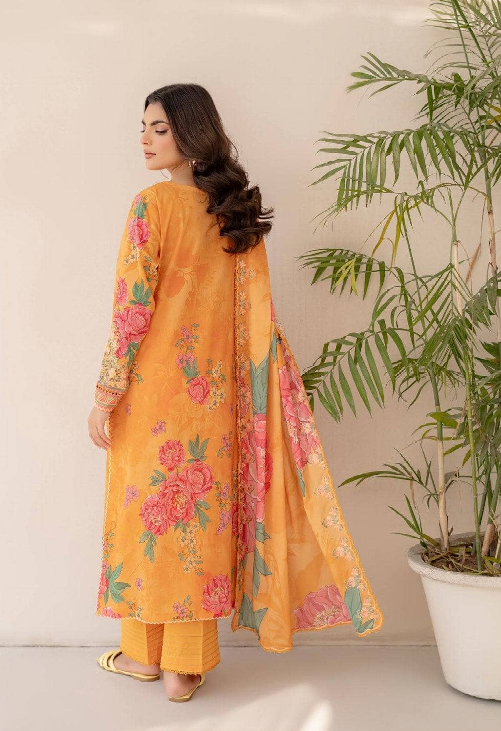 img_rang_e_haya_lawn_awwal_boutique