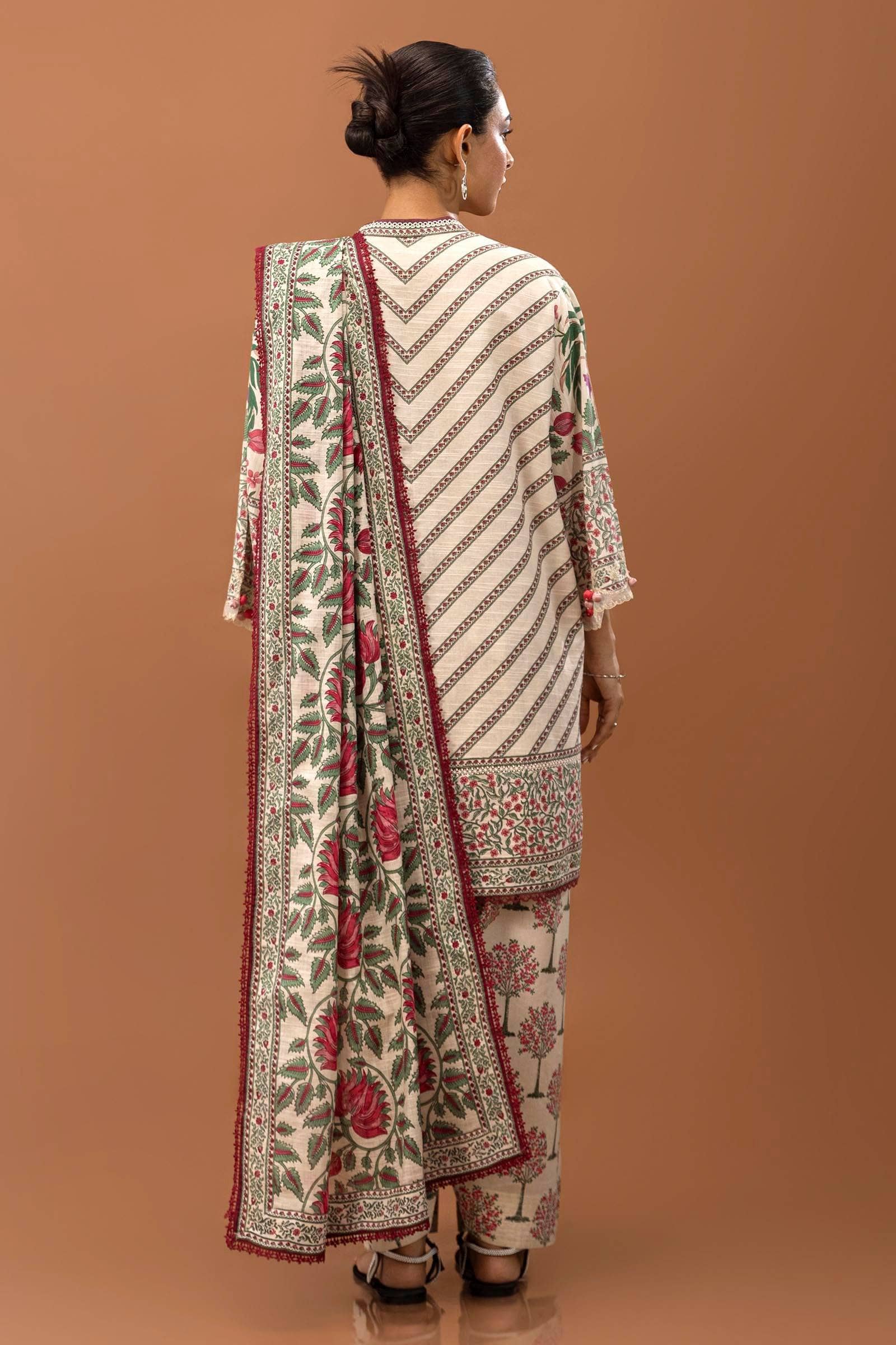 Restocked/Sana Safinaz Mahay Fall Edit 24/2A