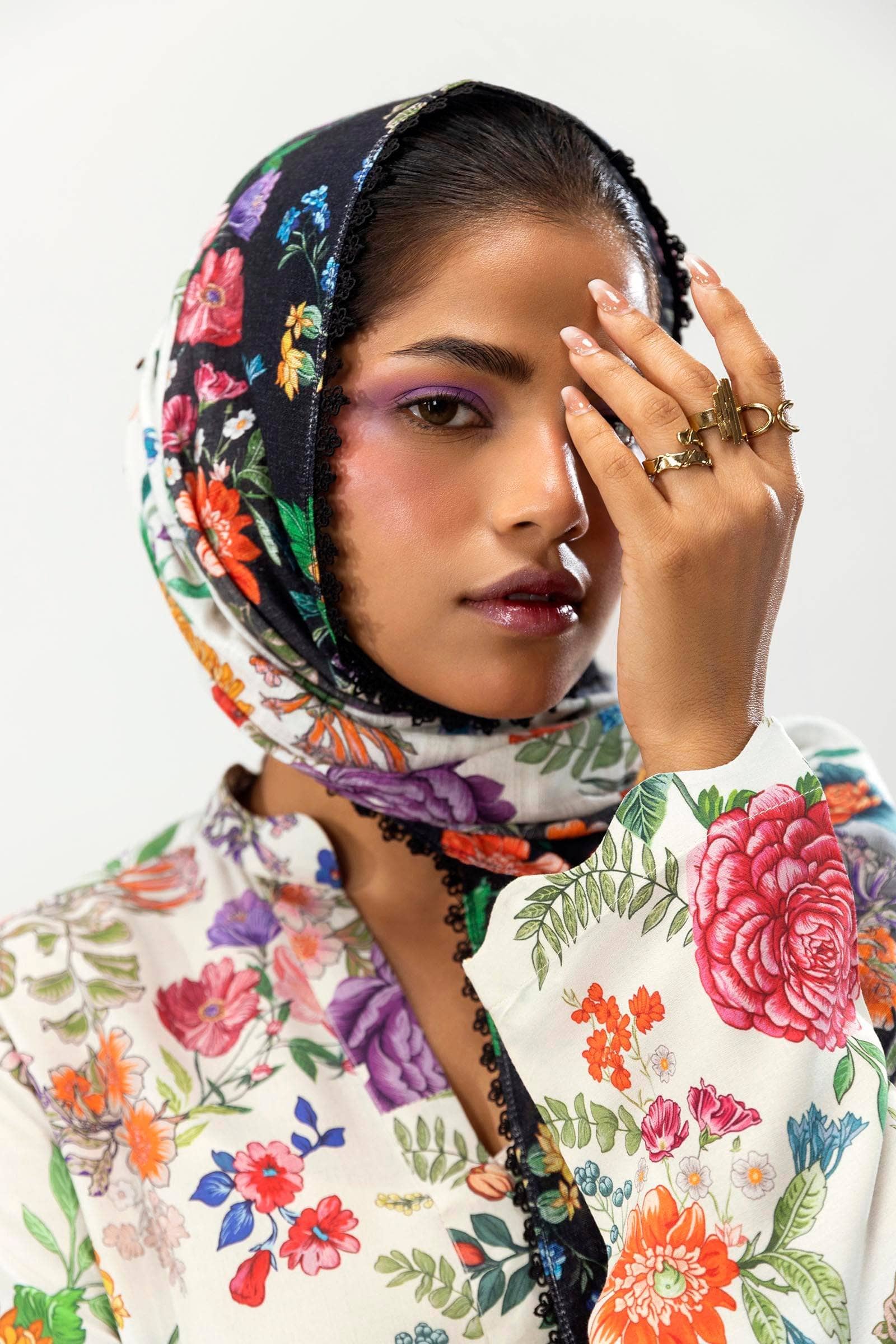 img_sana_safinaz_mahay_winter_fall_edit_awwal_boutique