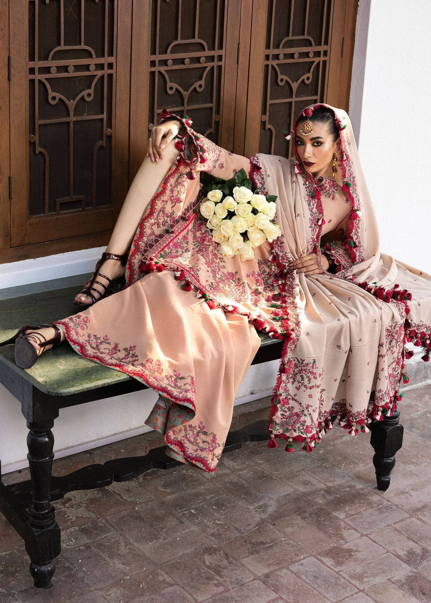 img_hussain_rehar_karandi_awwal_boutique