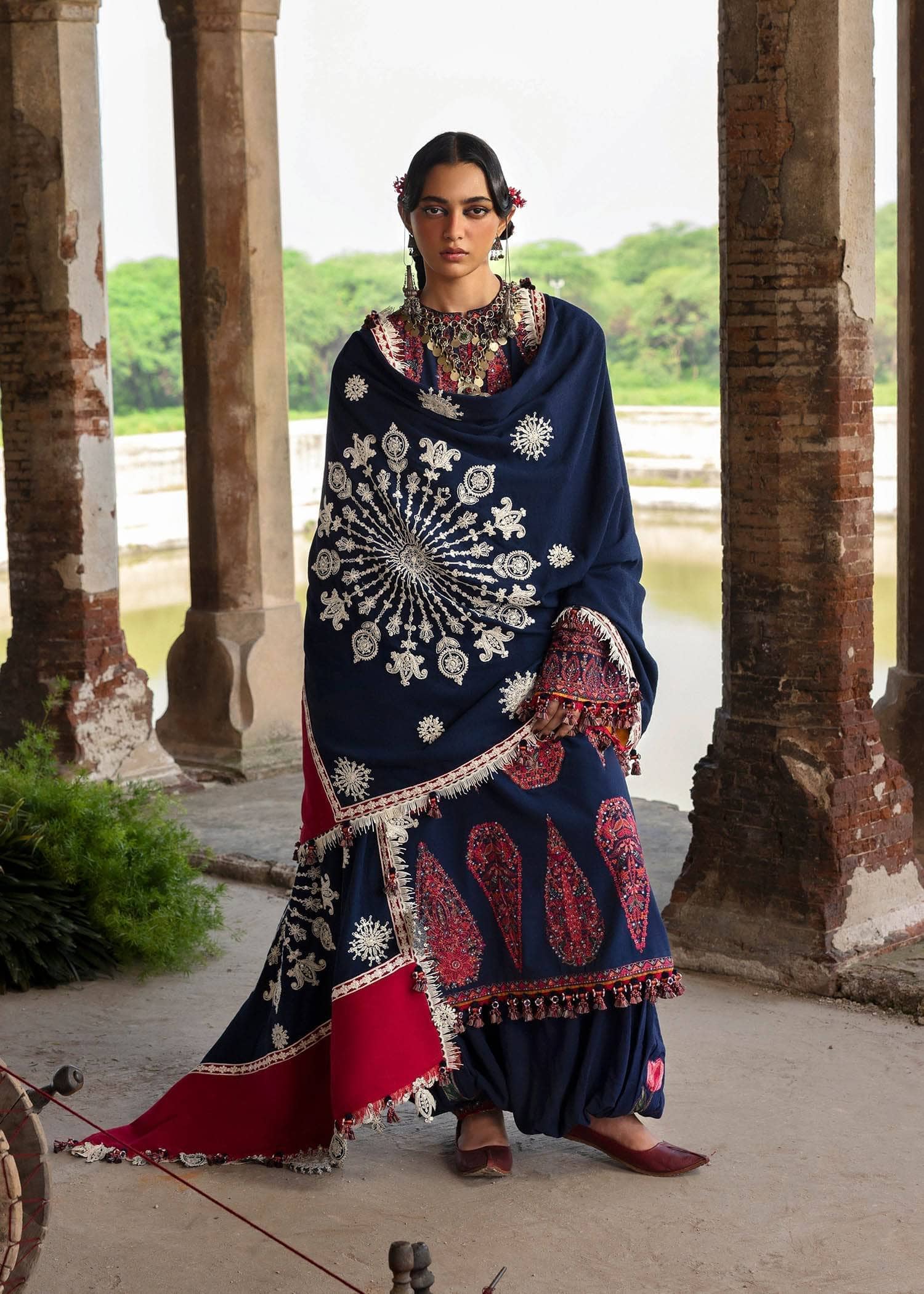 img_hussain_rehar_karandi_awwal_boutique