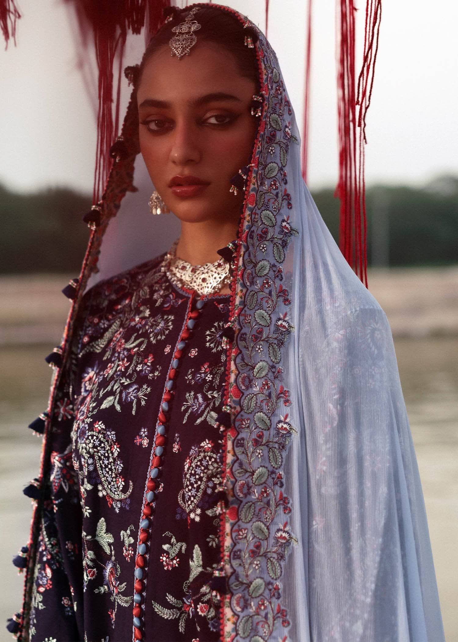 Hussain Rehar Karandi 25/Rouge/Plum