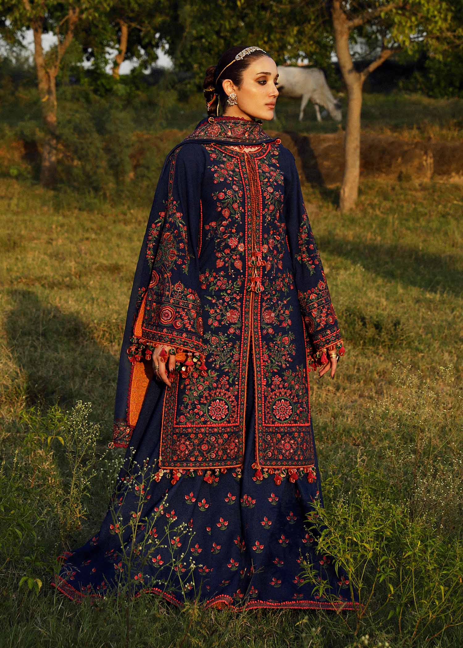 img_hussain_rehar_karandi_awwal_boutique