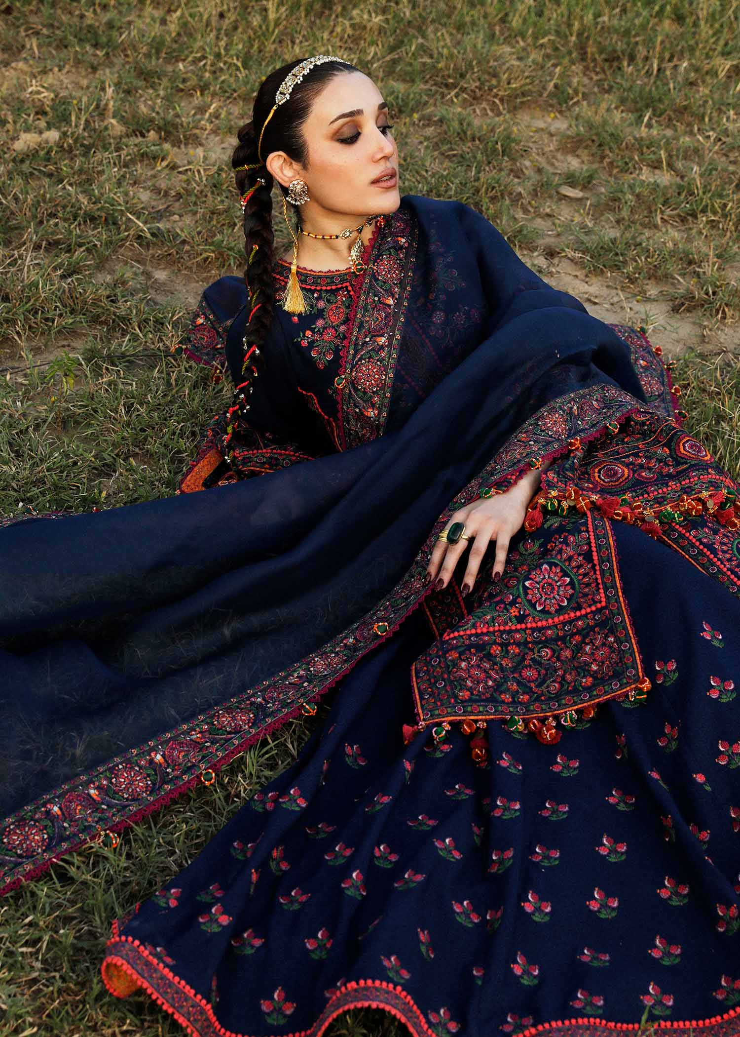 img_hussain_rehar_karandi_awwal_boutique