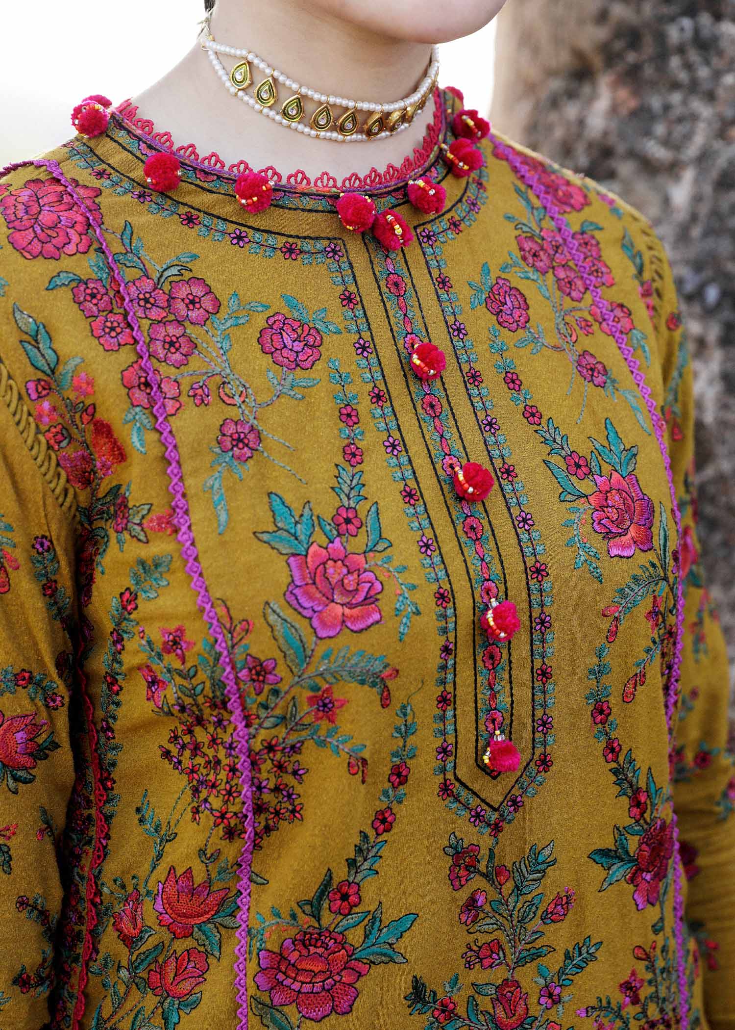 img_hussain_rehar_karandi_awwal_boutique