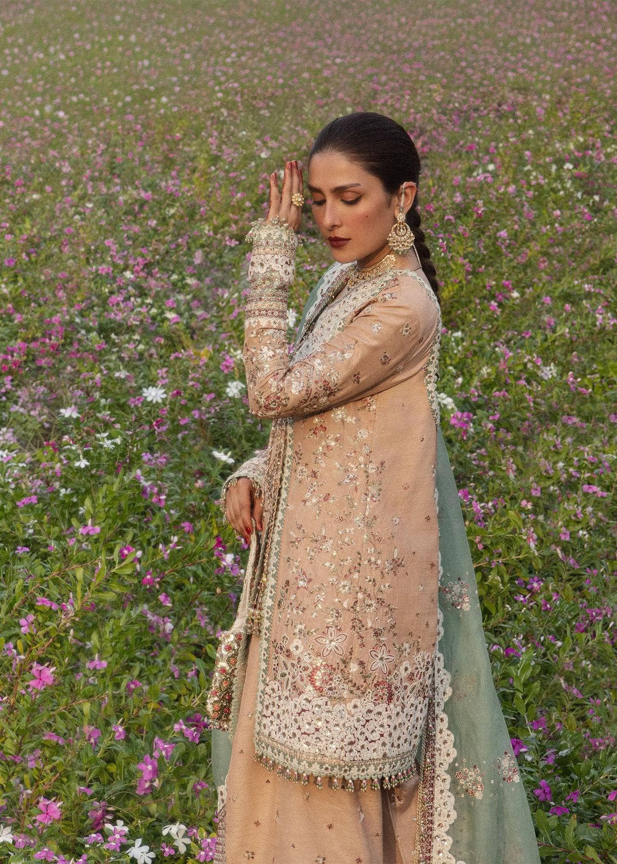 img_hussian_rehar_wedding_doll_house_bridal_awwal_boutique
