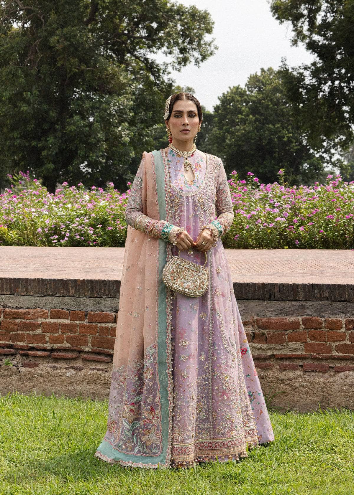 img_hussian_rehar_wedding_doll_house_bridal_awwal_boutique