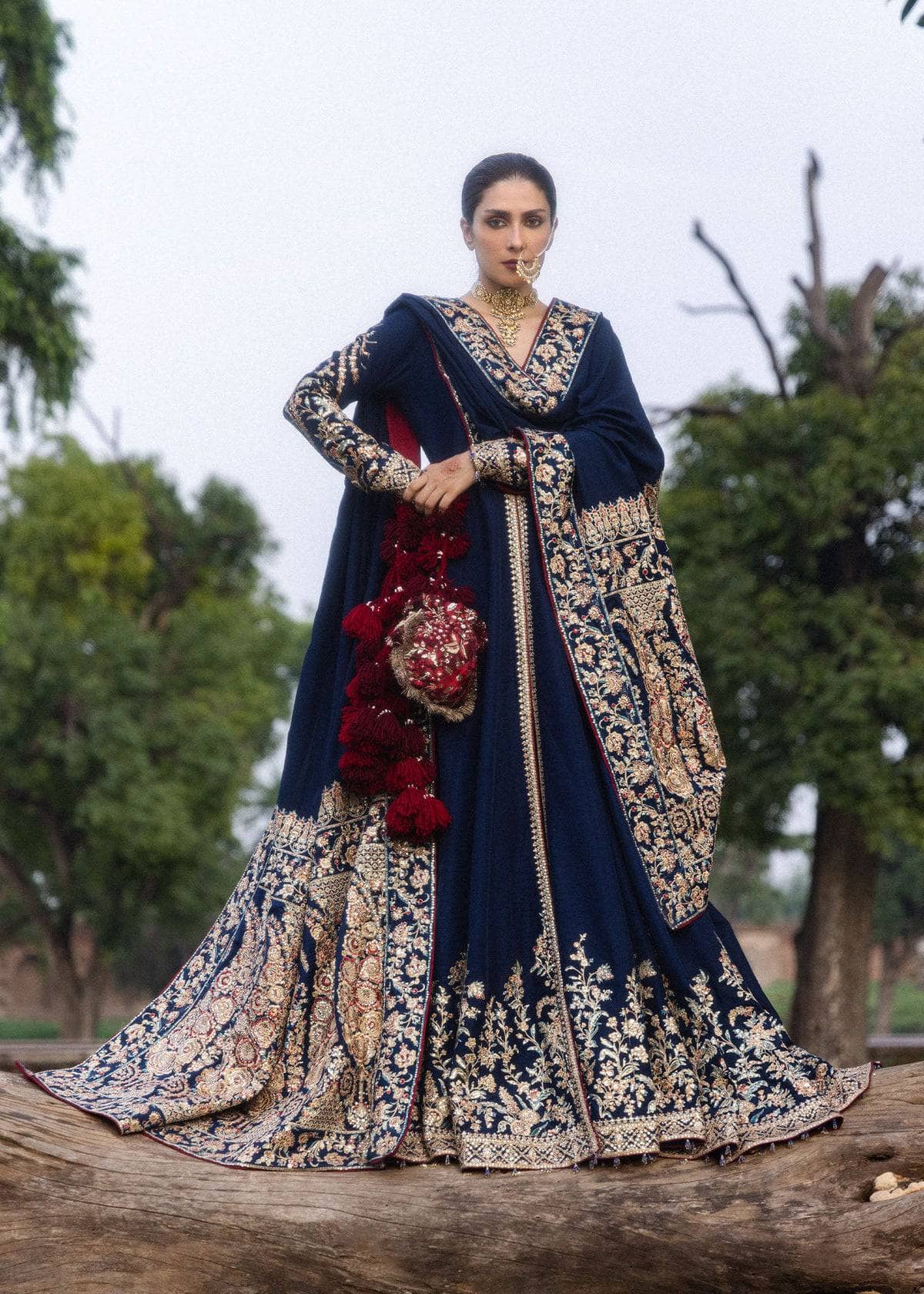 img_hussain_rehar_doll_house_awwal_boutique