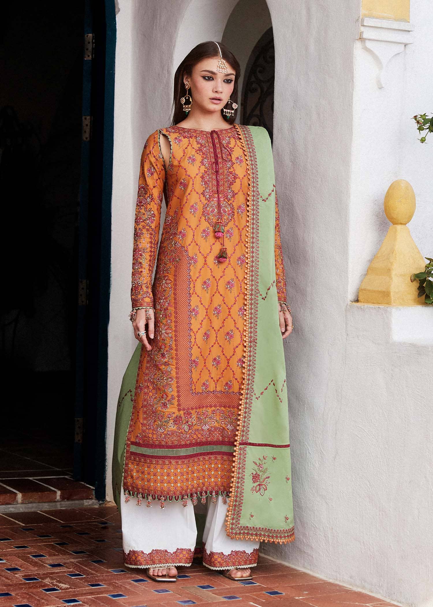 img_hussain_rehar_lawn_24_awwal_boutique