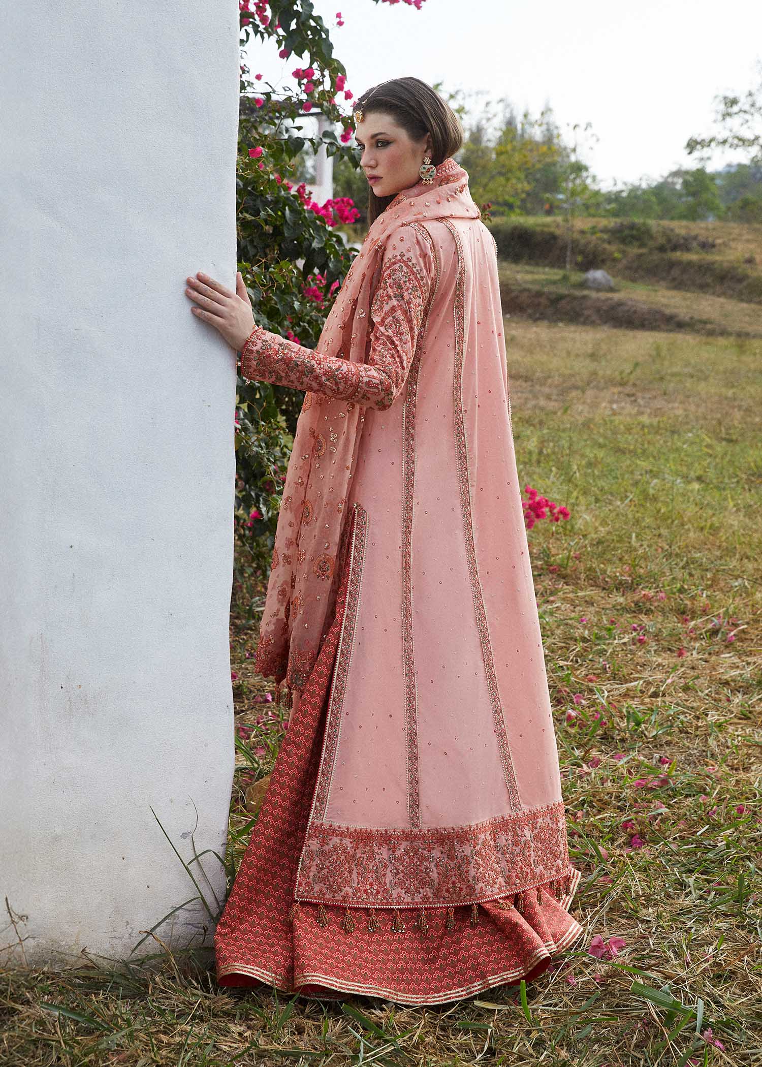 img_hussain_rehar_lawn_24_awwal_boutique
