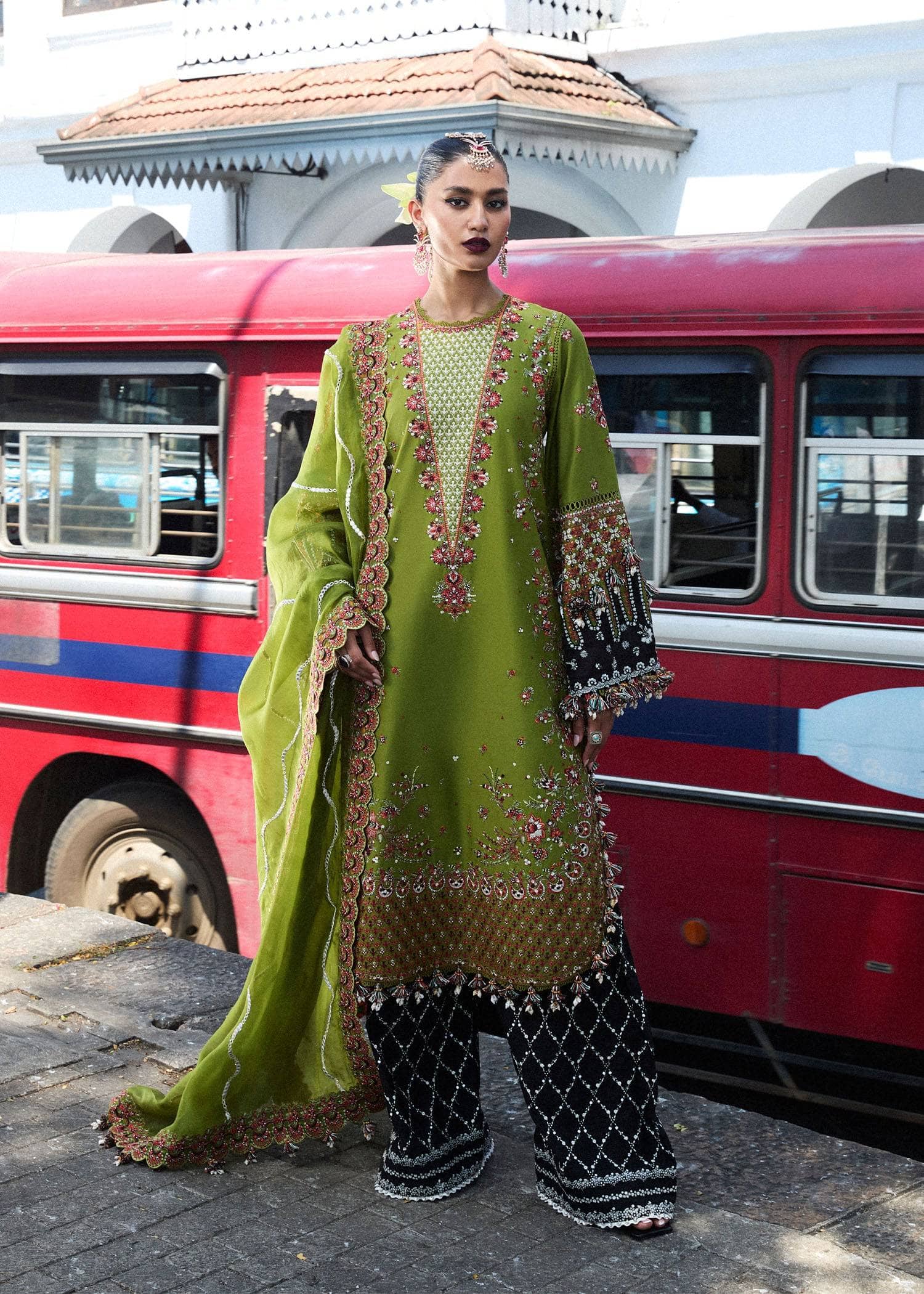 img_hussain_rehar_launches_awwal_boutique