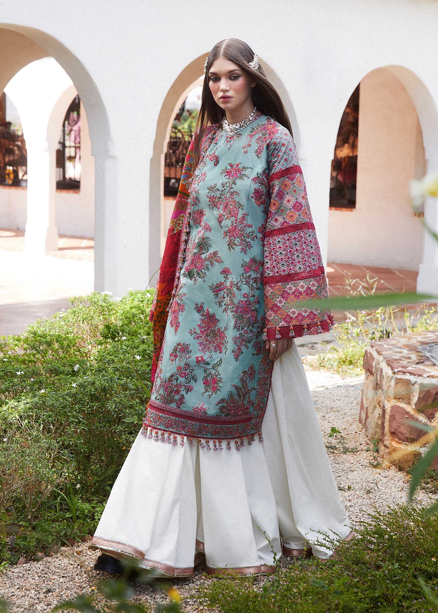 img_hussain_rehar_lawn_24_awwal_boutique