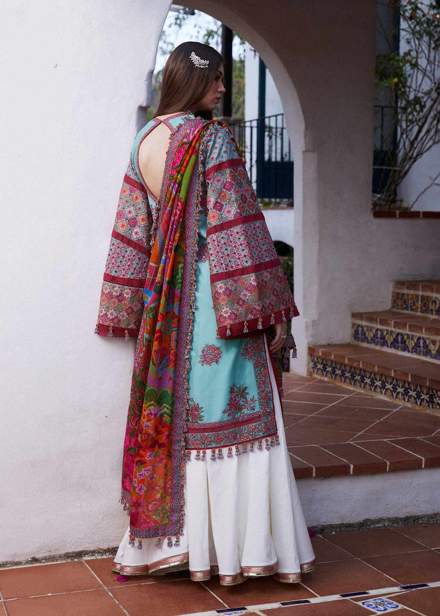 img_hussain_rehar_lawn_24_awwal_boutique