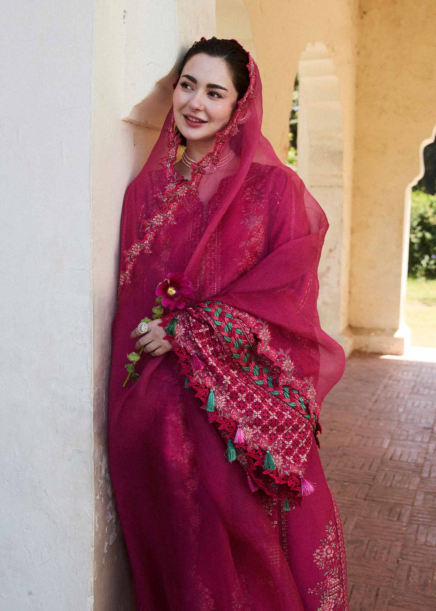 img_hussain_rehar_lawn_awwal_boutique