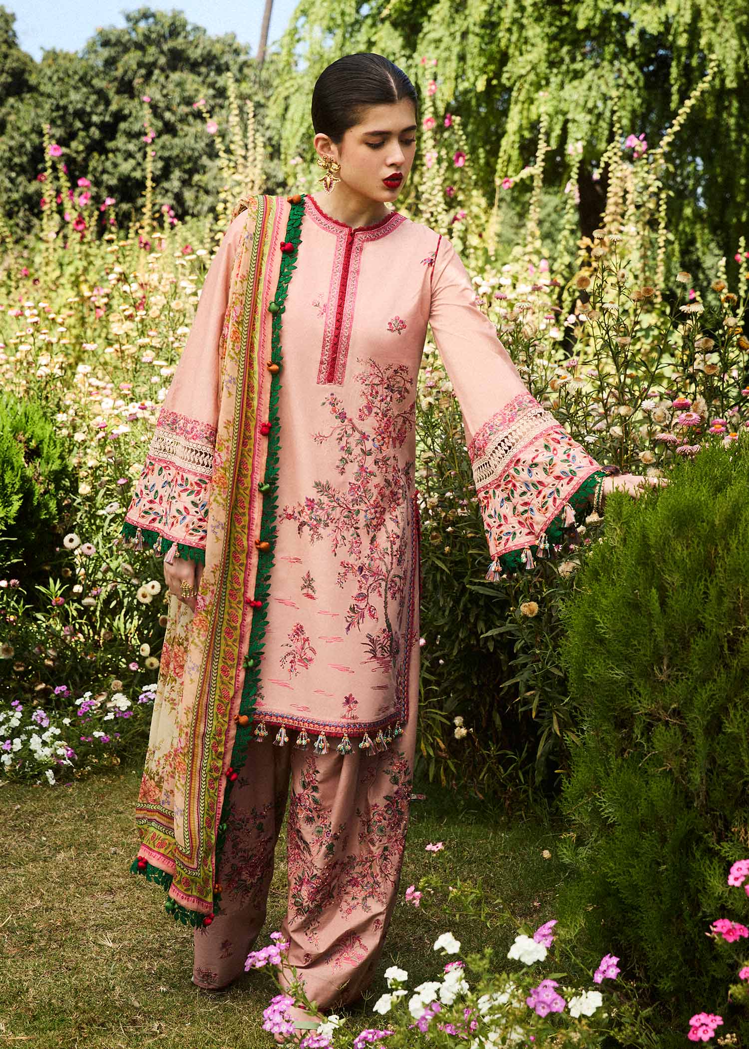 img_hussain_rehar_lawn_awwal_boutique