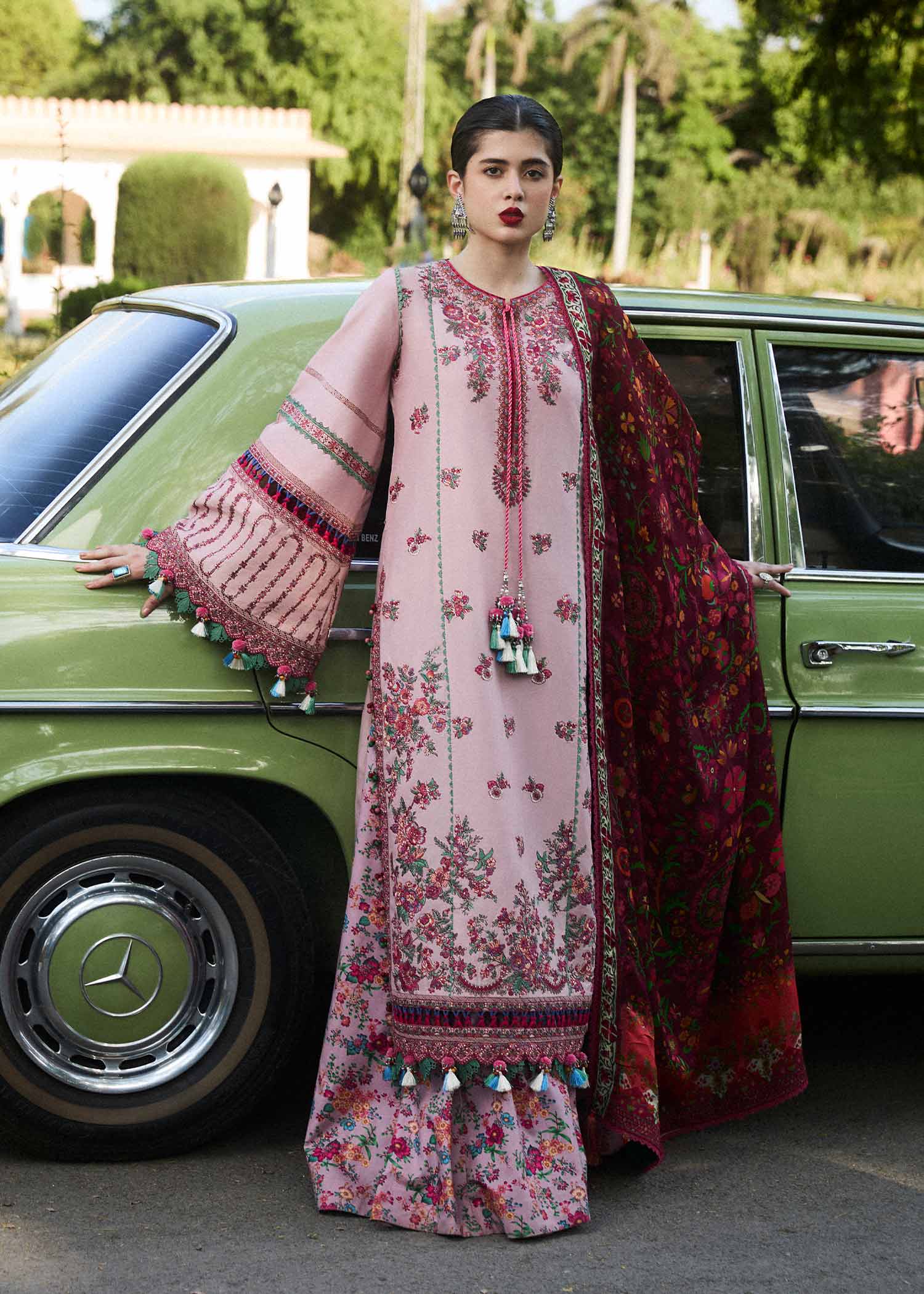 img_hussain_rehar_lawn_awwal_boutique