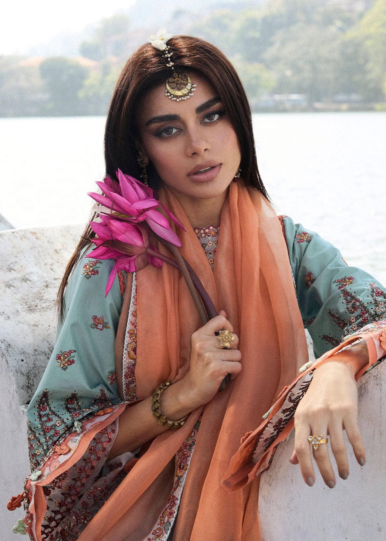 img_hussain_rehar_lawn_25_awwal_boutique