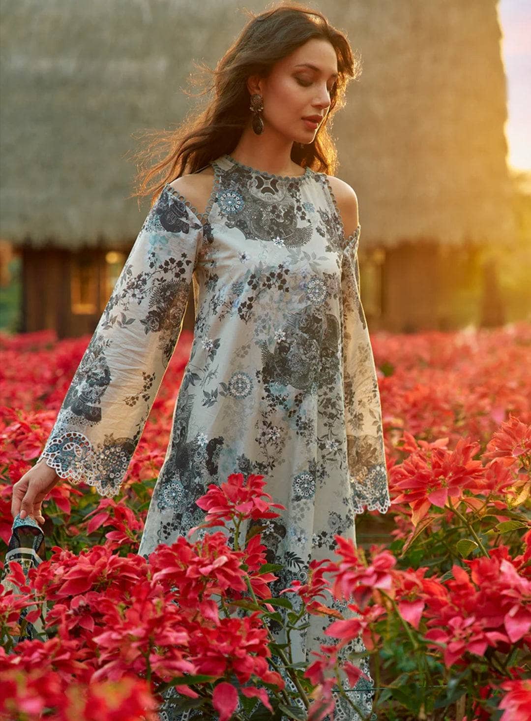 img_image_printkari_lawn_24_awwal_boutique