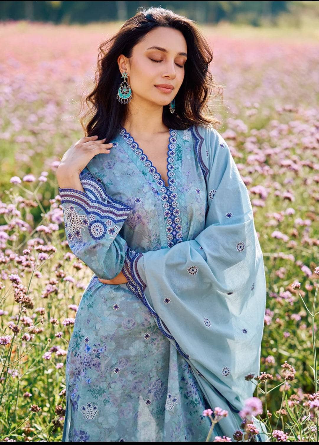 img_image_printkari_lawn_24_awwal_boutique