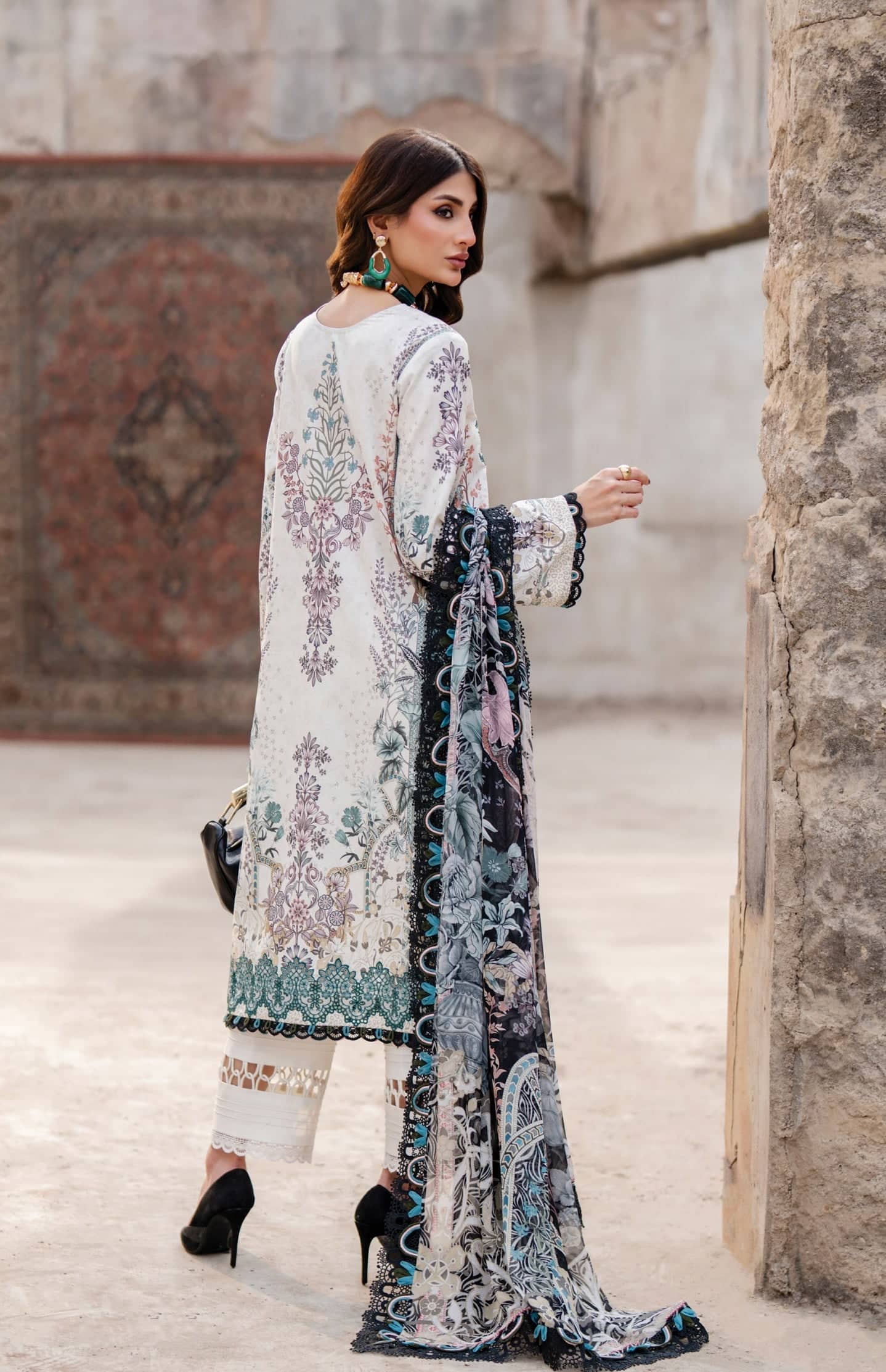 Jade Bliss Lawn 26/Trending Casuals
