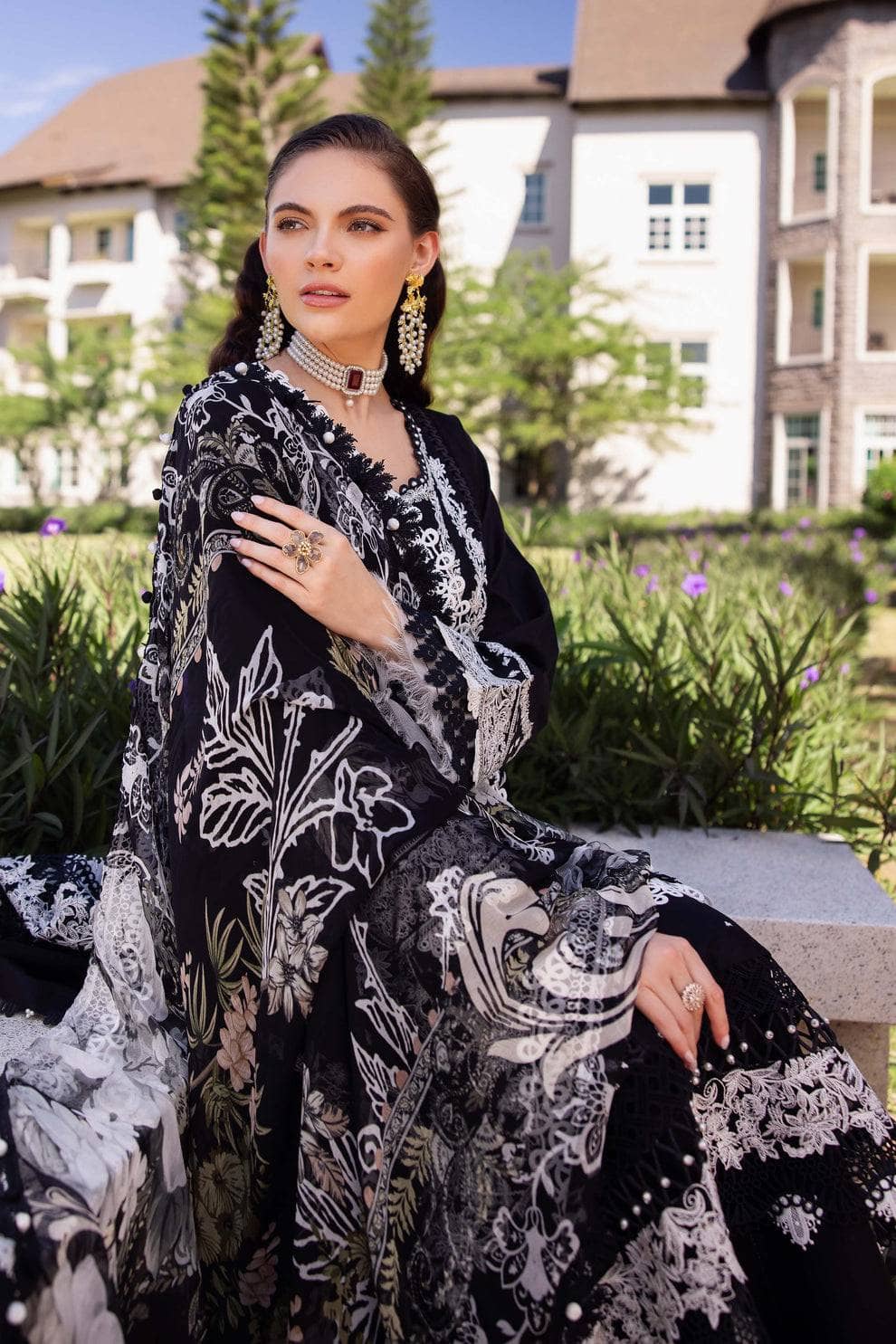 Jade Le Premier Lawn 25/Black