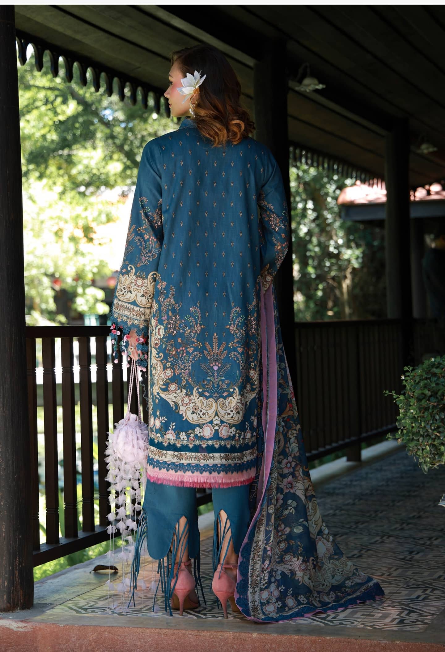 Jade Urbane Embroideried Lawn 26/Noire