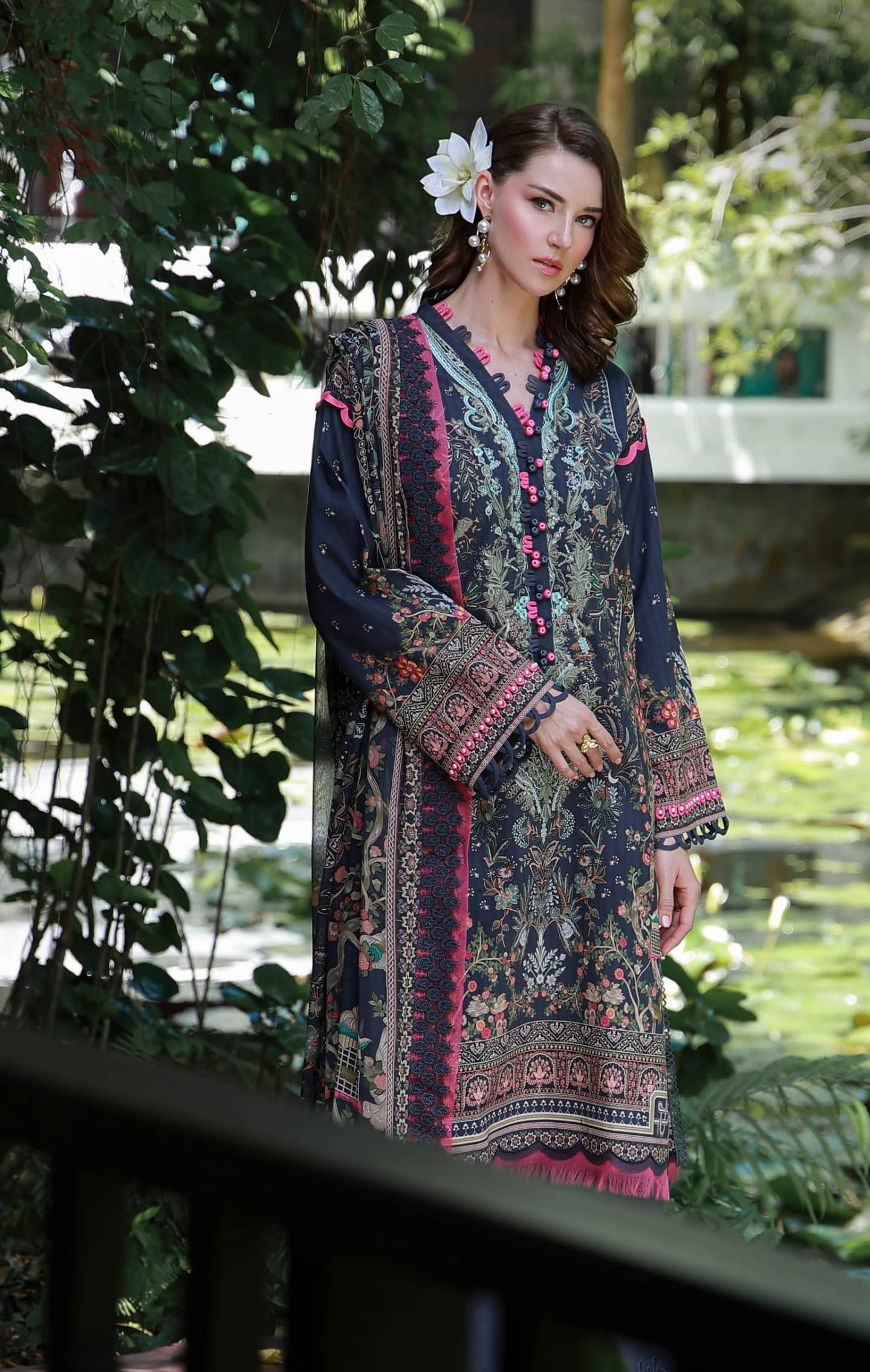 Jade Urbane Embroideried Lawn 26/Noire