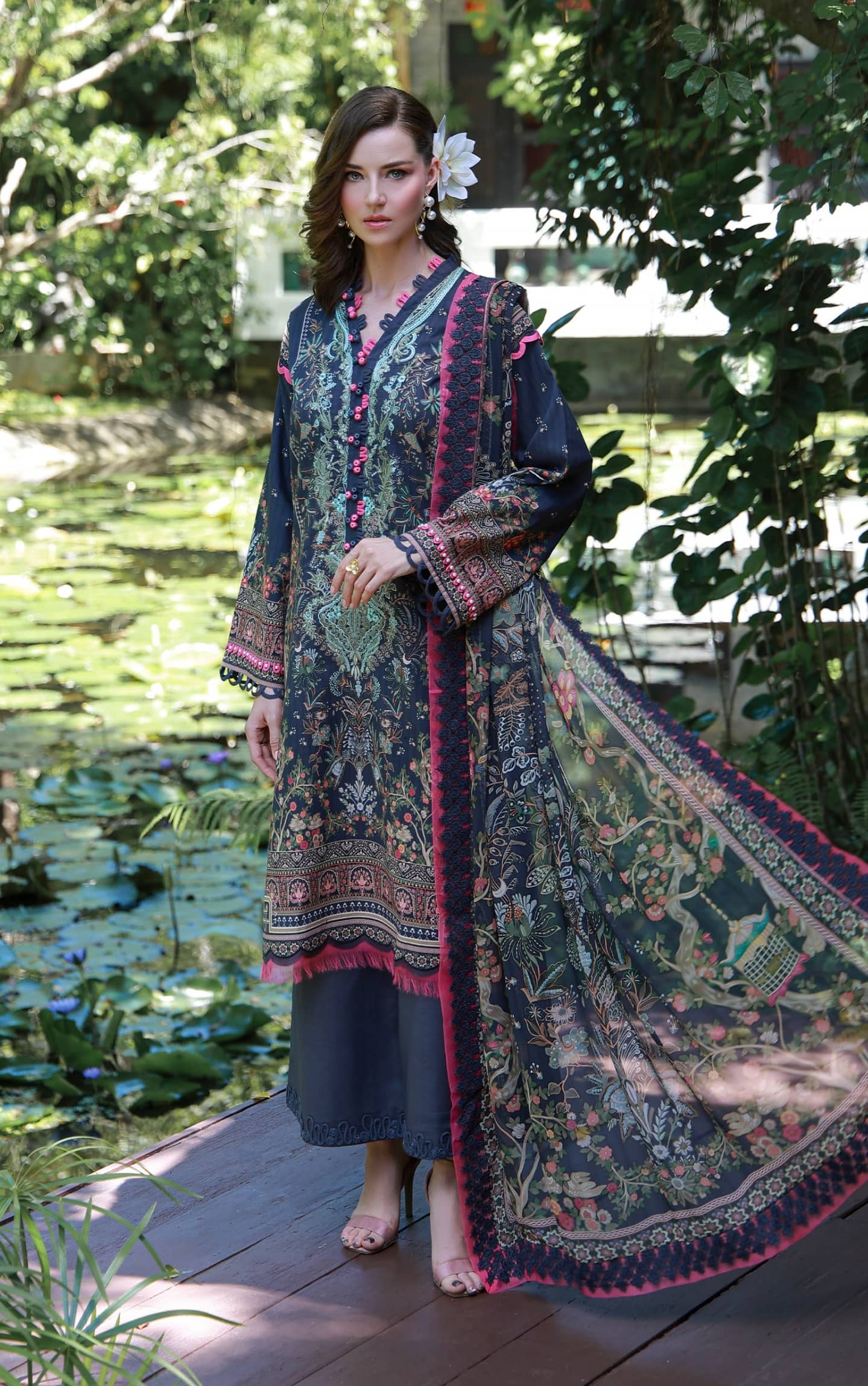 Img_jade_urbane_embroidered_lawn_awwal_boutique