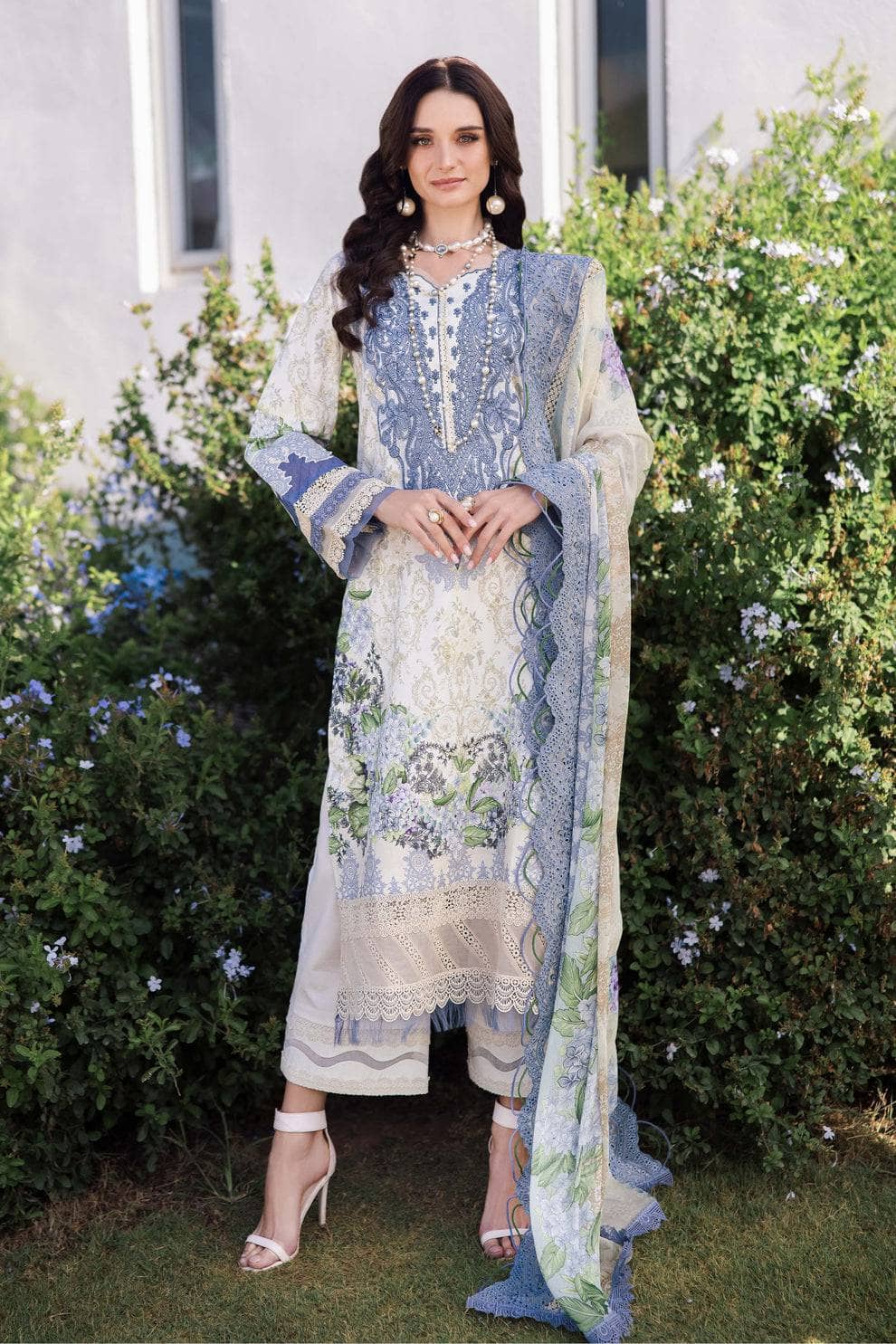 img_jade_needle_wonder_awwal_boutique