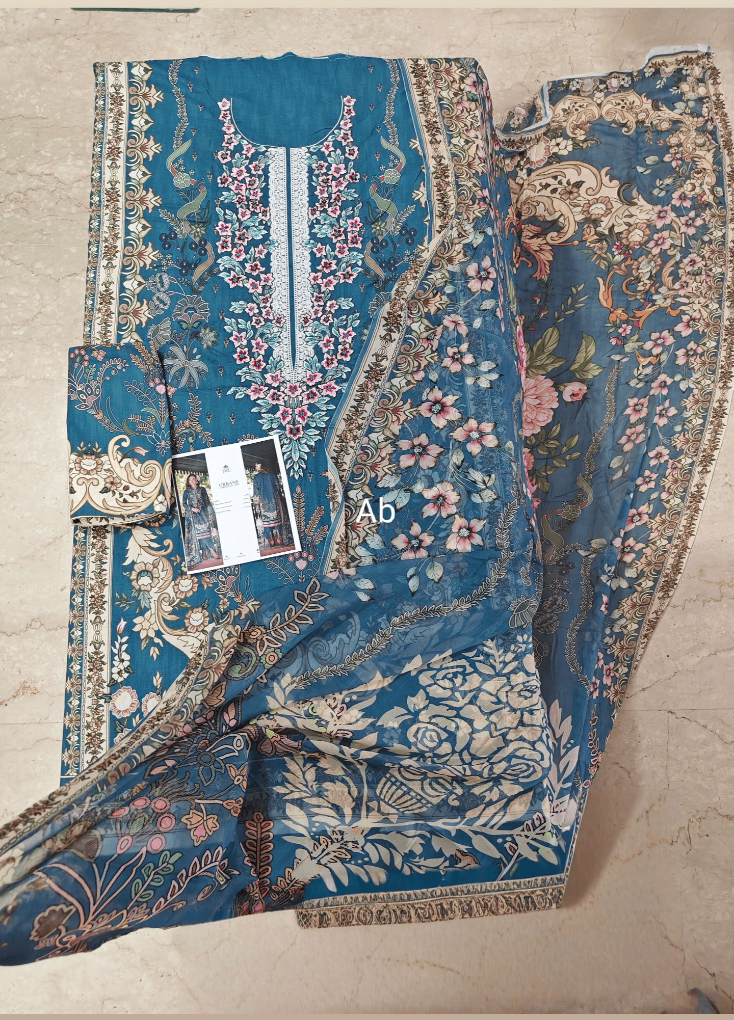 Open Pic /Jade Urbane Embroideried Lawn 26/Flora