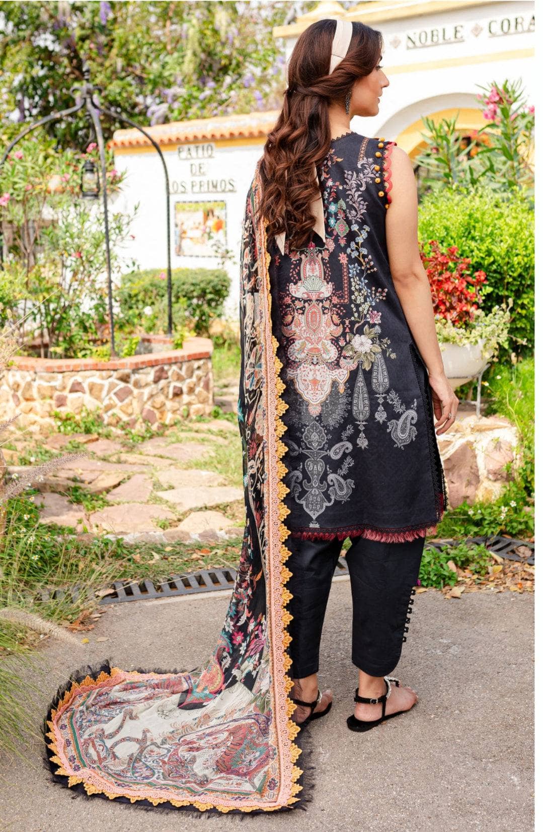 img_jade_urbane_awwal_boutique