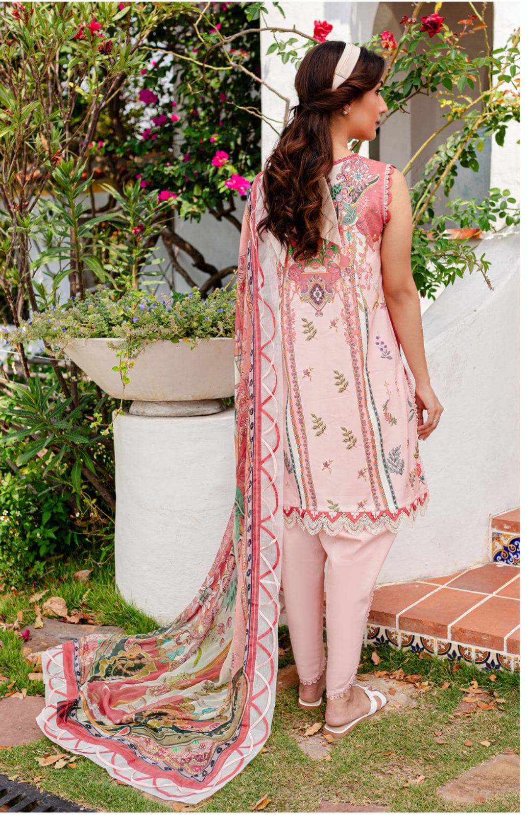 img_jade_urbane_awwal_boutique