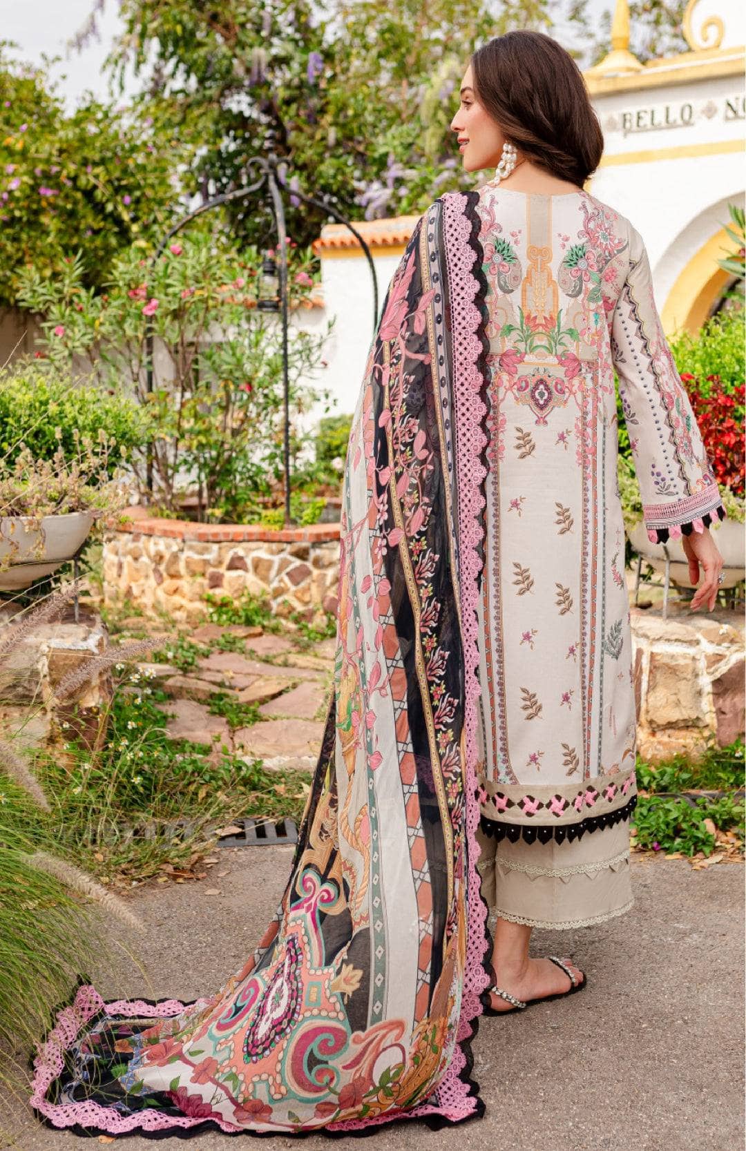 Img_jade_urban_awwal_boutique