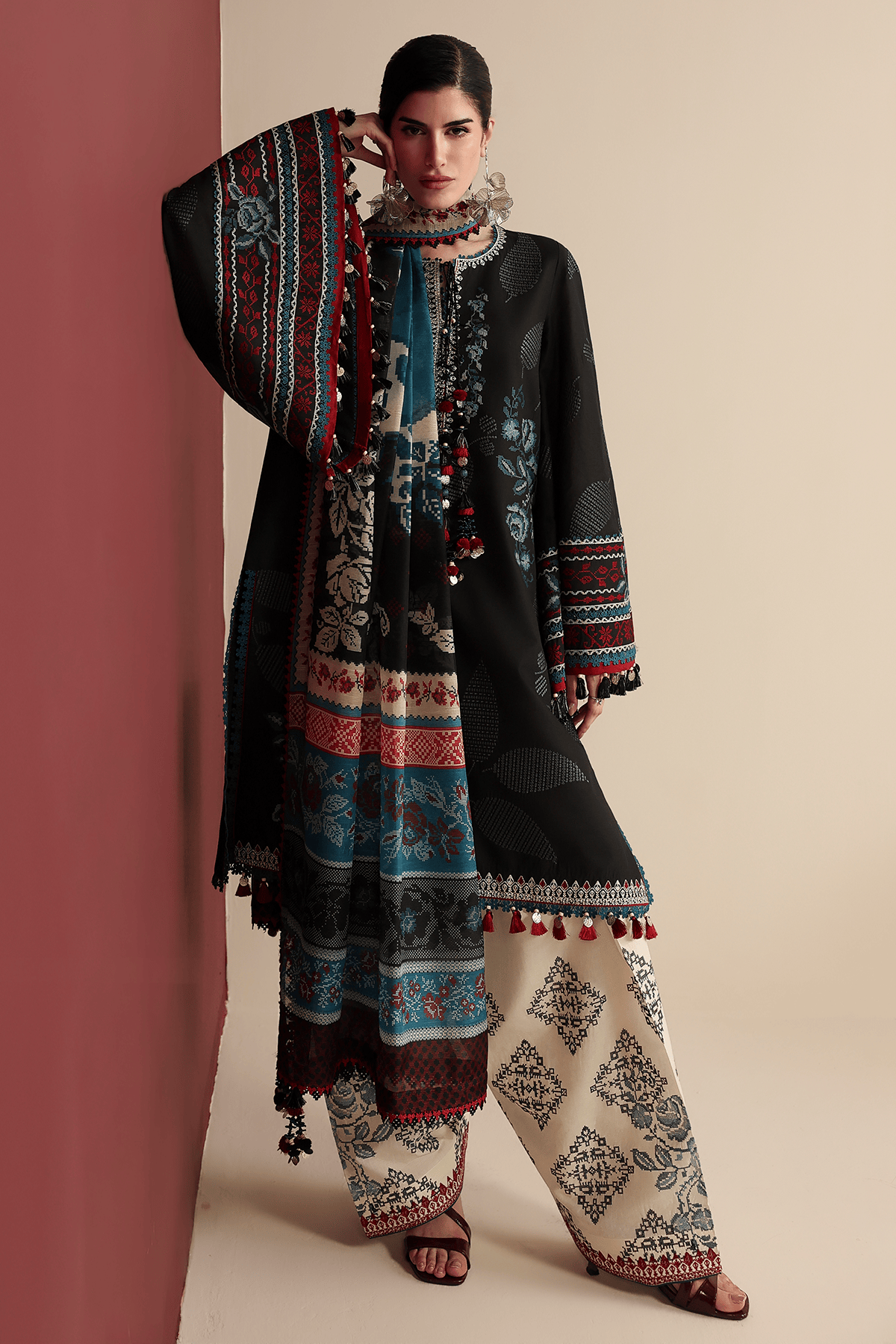 img_iris_jazmin_lawn_awwal_boutique