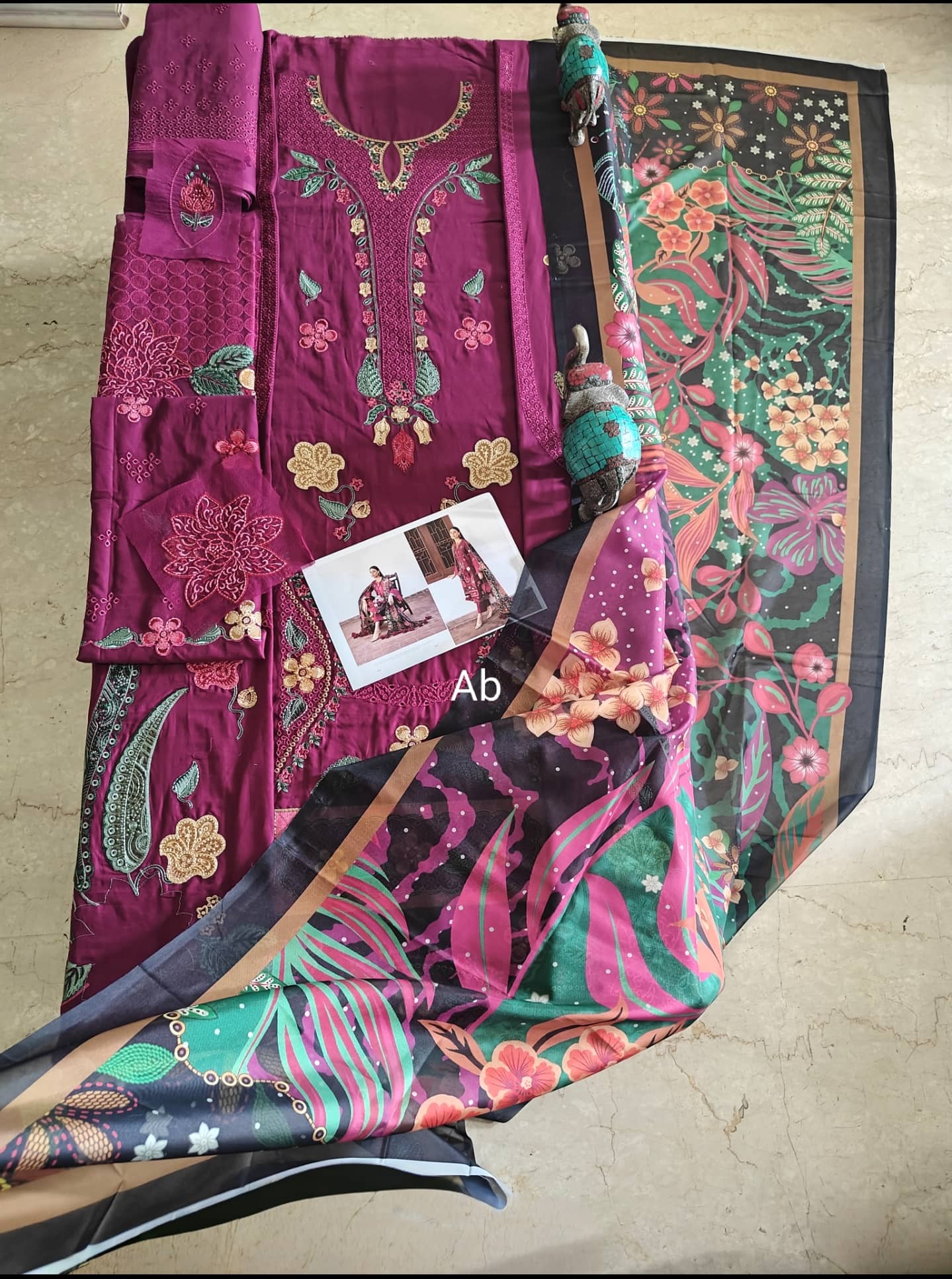 img_jazmin_lawn_awwal_boutique
