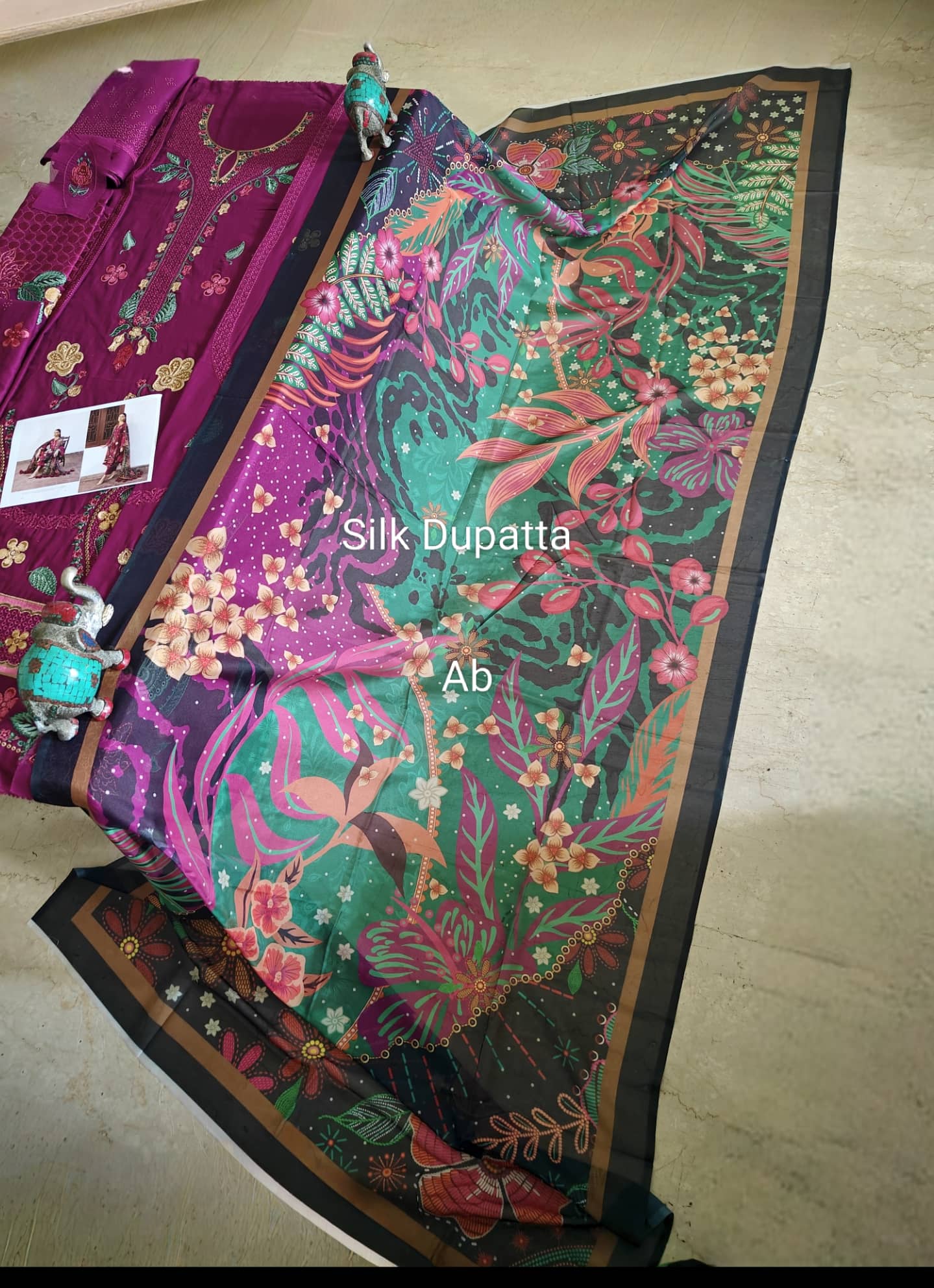 Open Pic/Jazmin Shahkaar Lawn/SL26-D01/Tissue Silk Dupatta