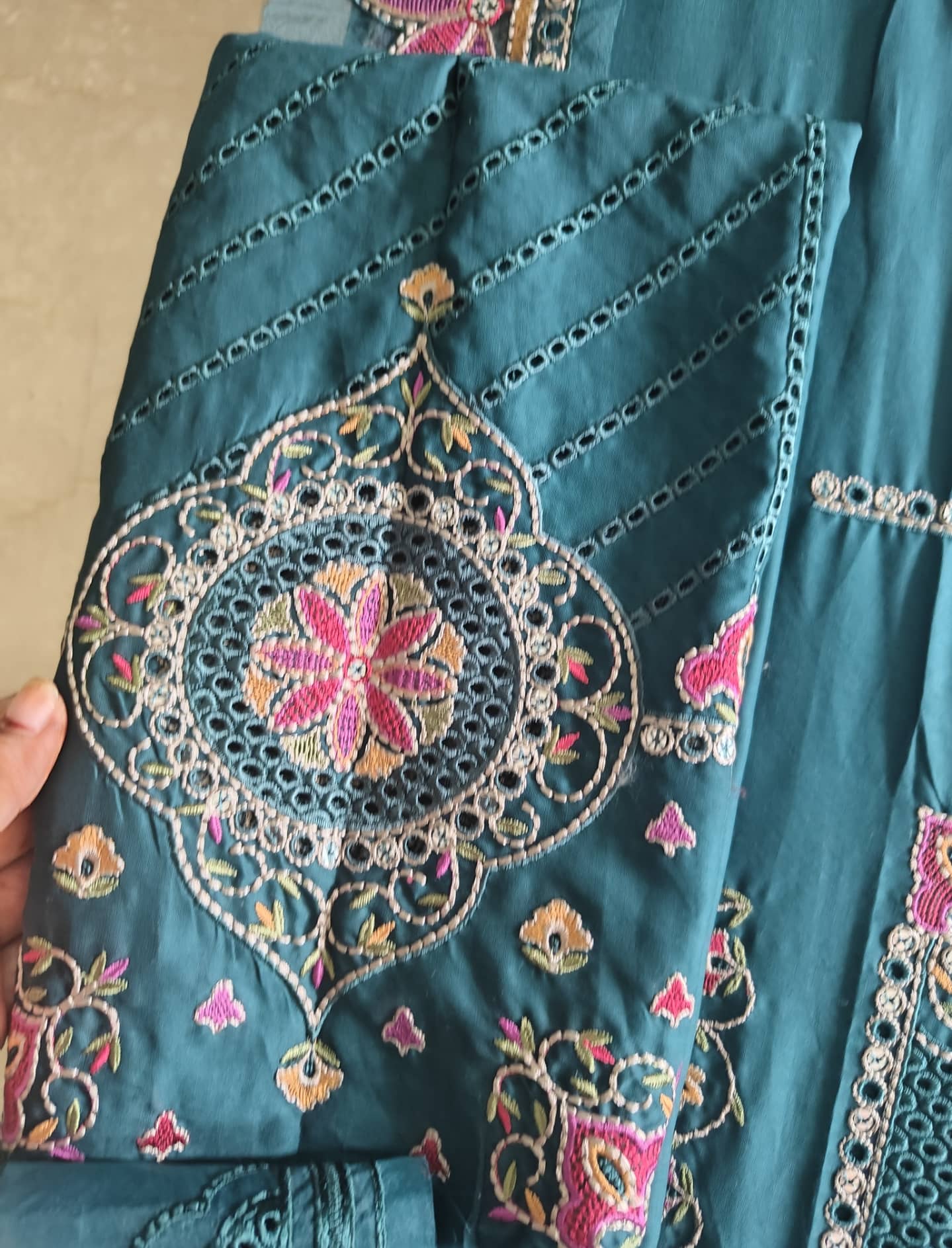 Open Pic/Jazmin Shahkaar Lawn/SL26-D10/Tissue Silk Dupatta