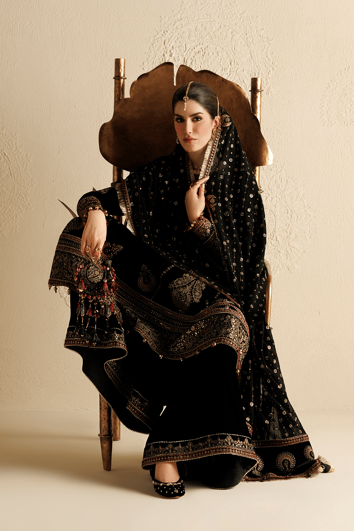 img_jazmin_velvet_awwal_boutique