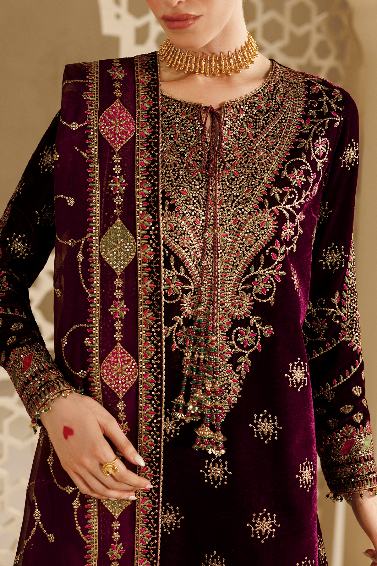 img_jazmin_velvet_awwal_boutique