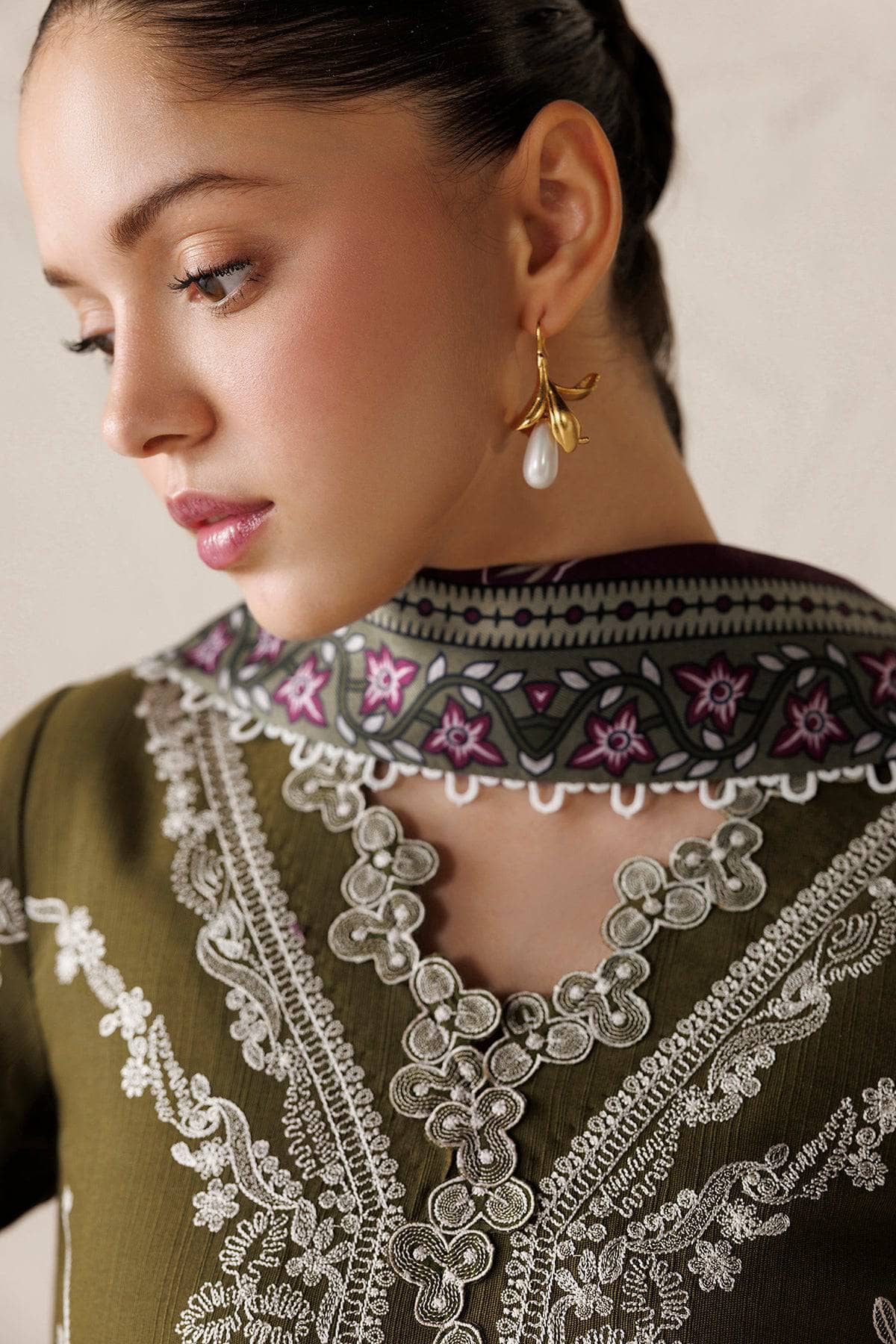 Jazmin Winter Luxury 26/Exclusive/EMBROIDERED PREMIUM KHADDAR UW-0271