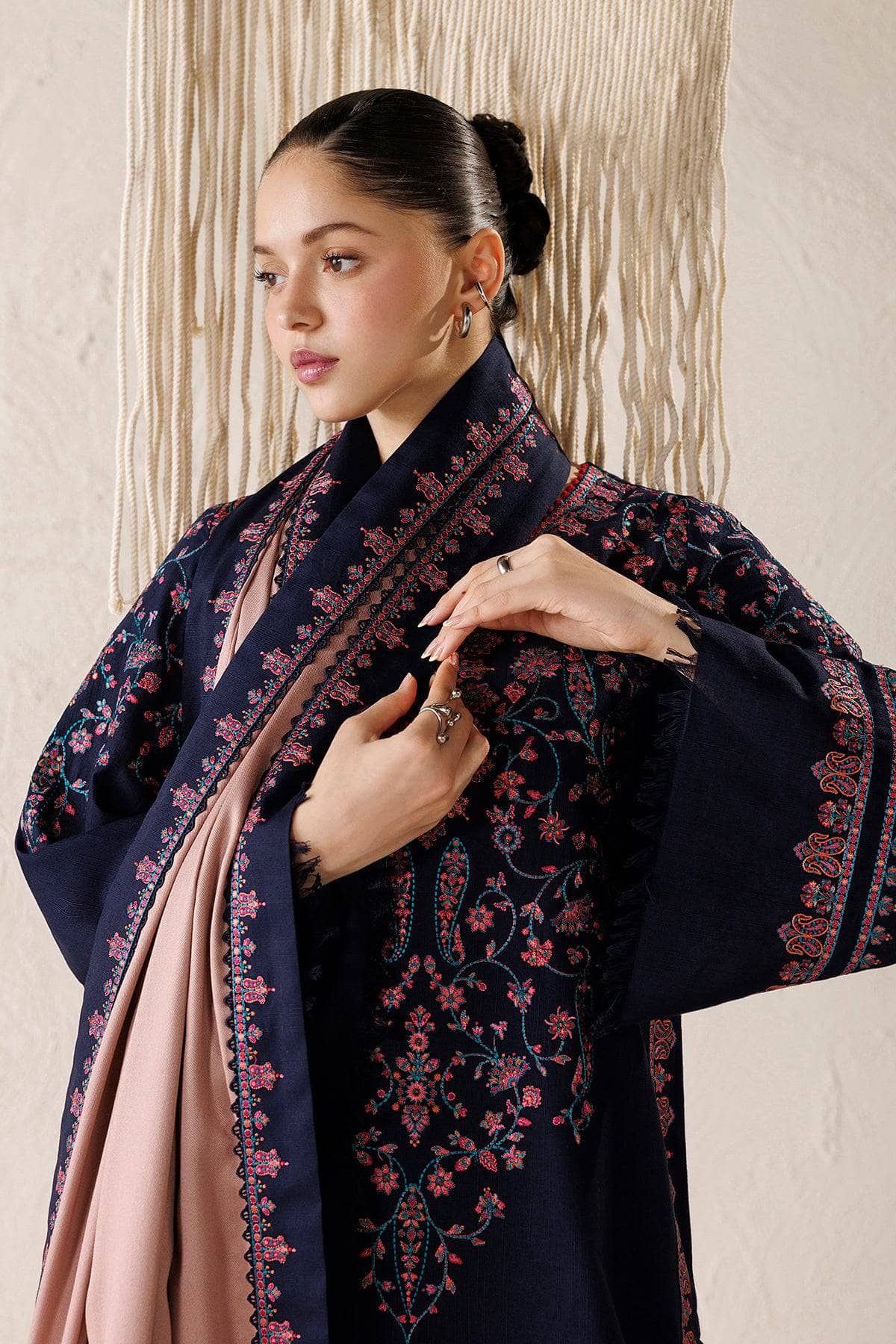 Jazmin Winter Luxury 26/Exclusive/EMBROIDERED PREMIUM KHADDAR UW-0290